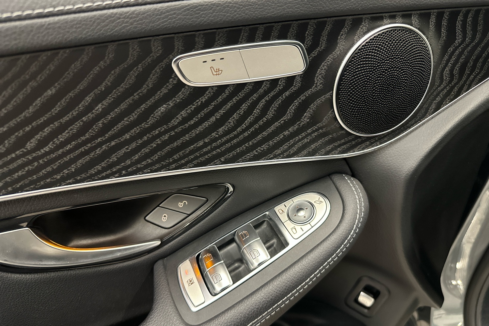 MERCEDES-BENZ GLC 2020