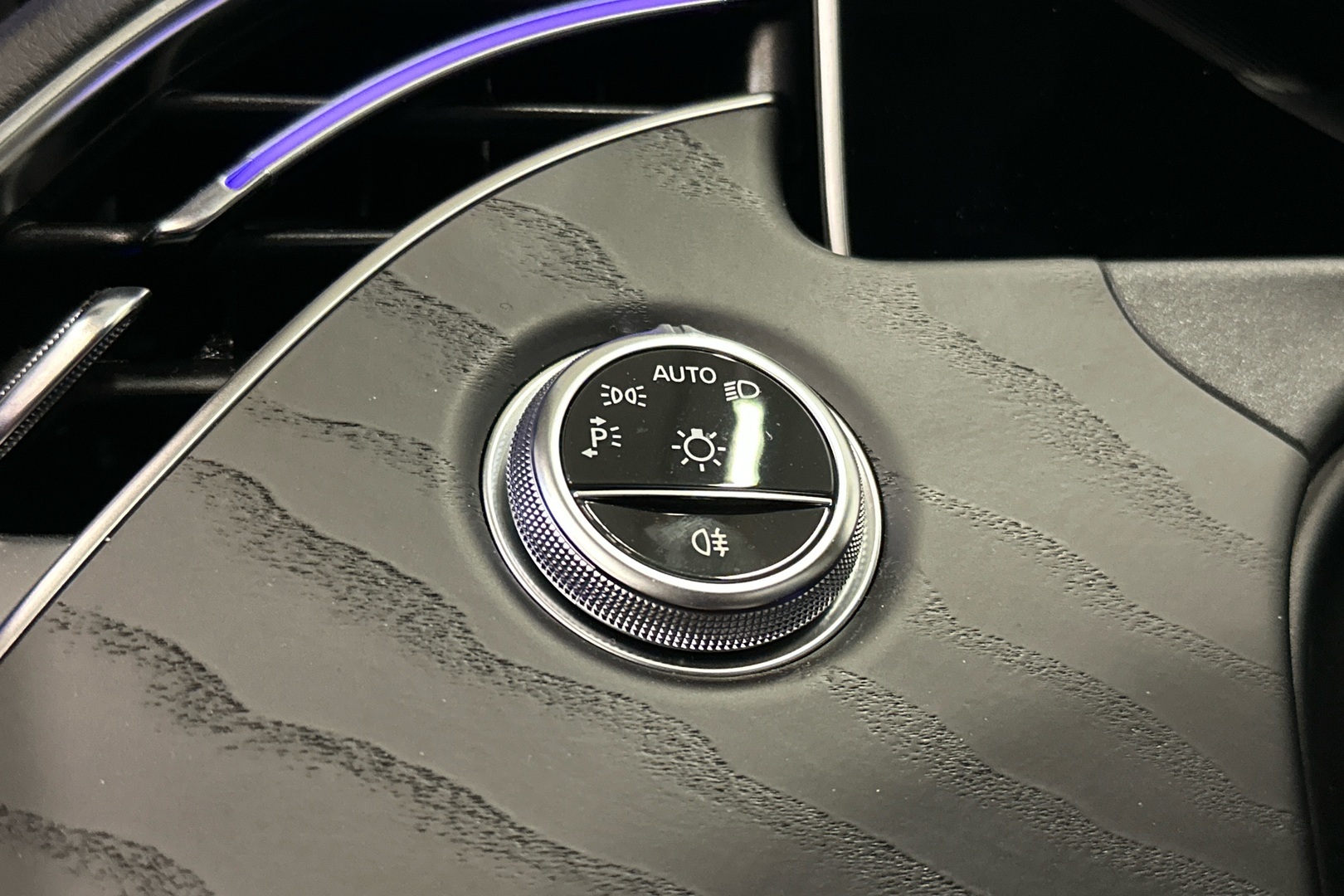 MERCEDES-BENZ E 2024