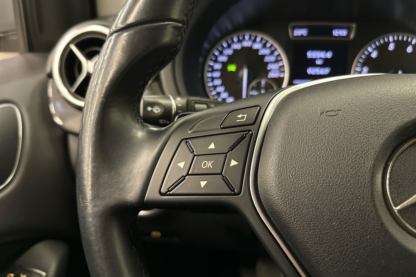 MERCEDES-BENZ B 2014