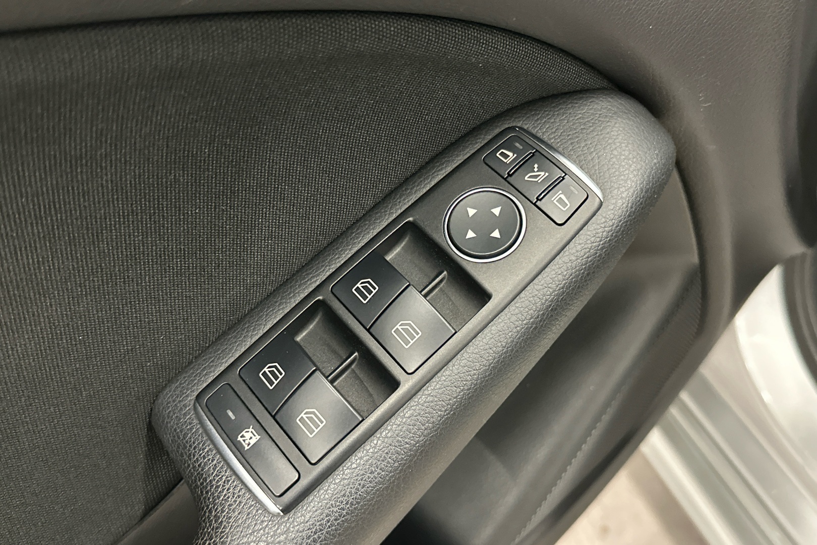 MERCEDES-BENZ B 2014