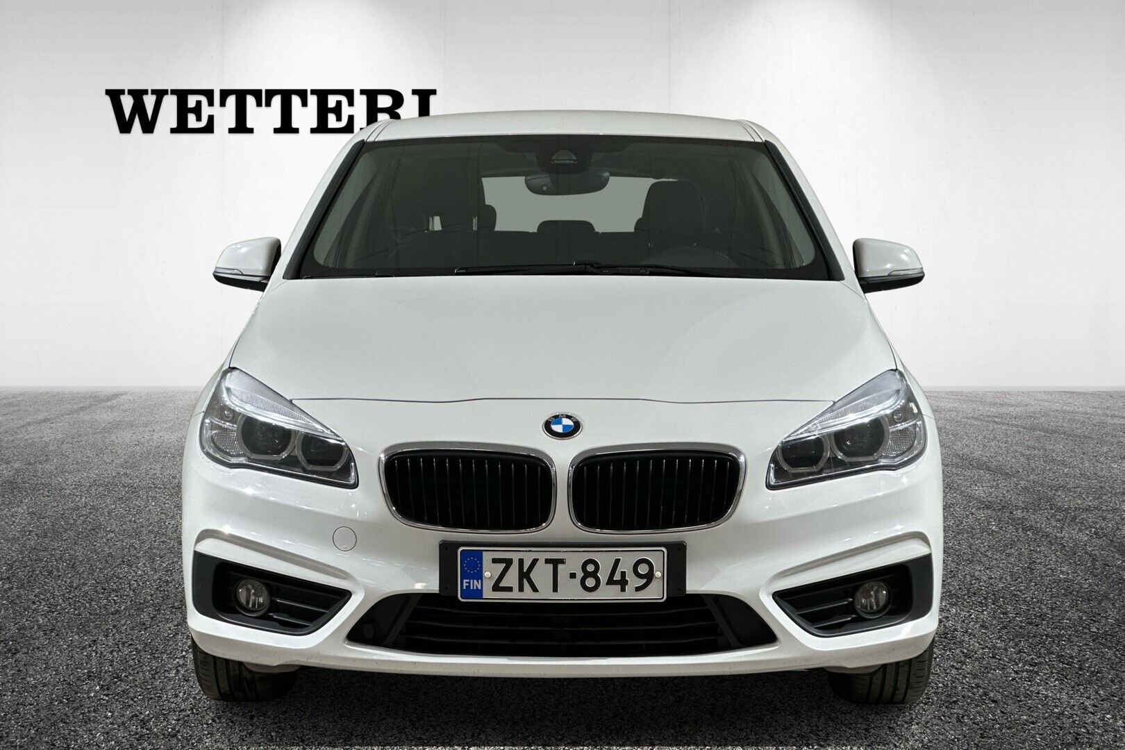 BMW 218 2016