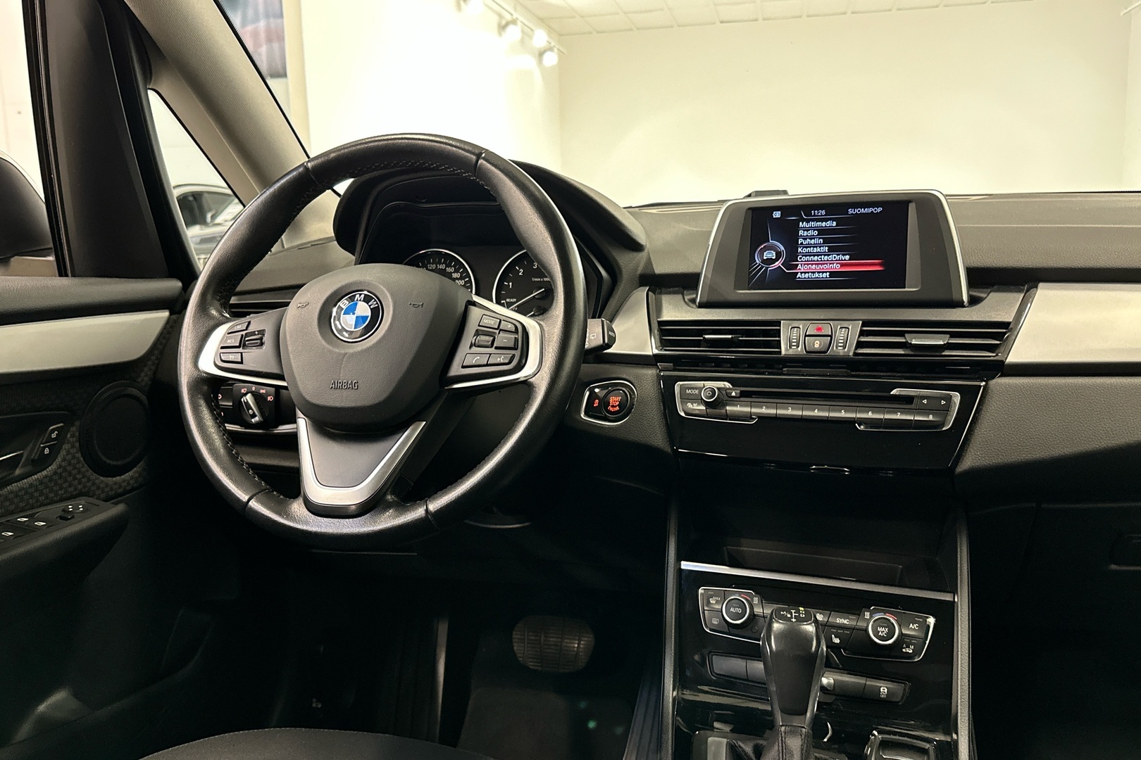 BMW 218 2016