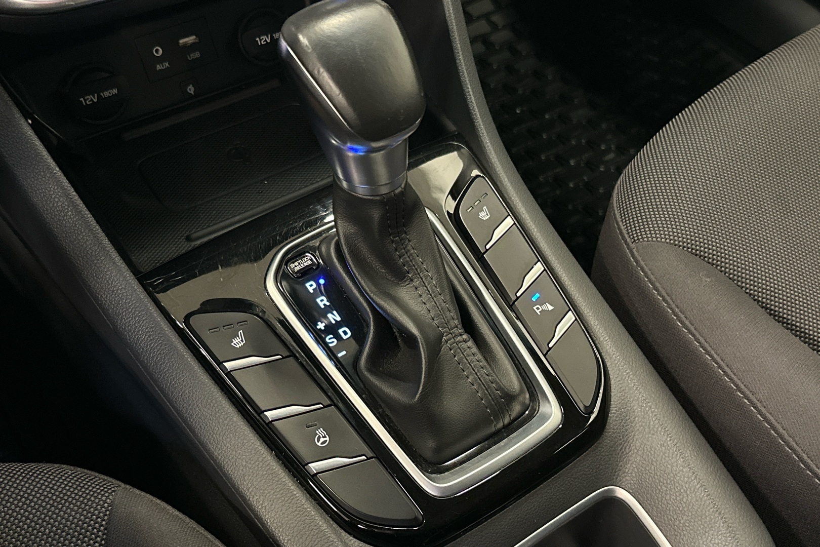 HYUNDAI IONIQ hybrid 2017