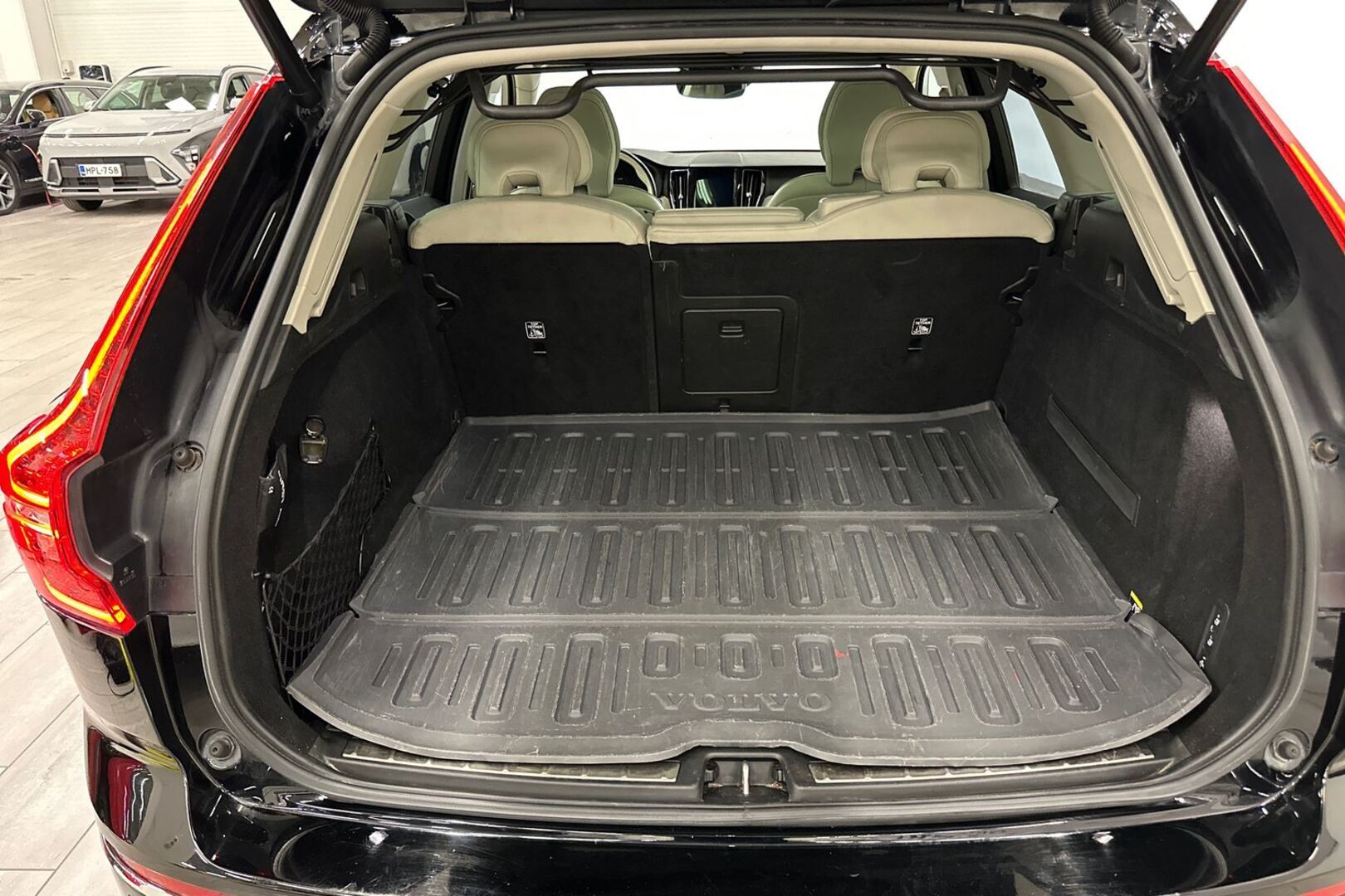 VOLVO XC60 2019