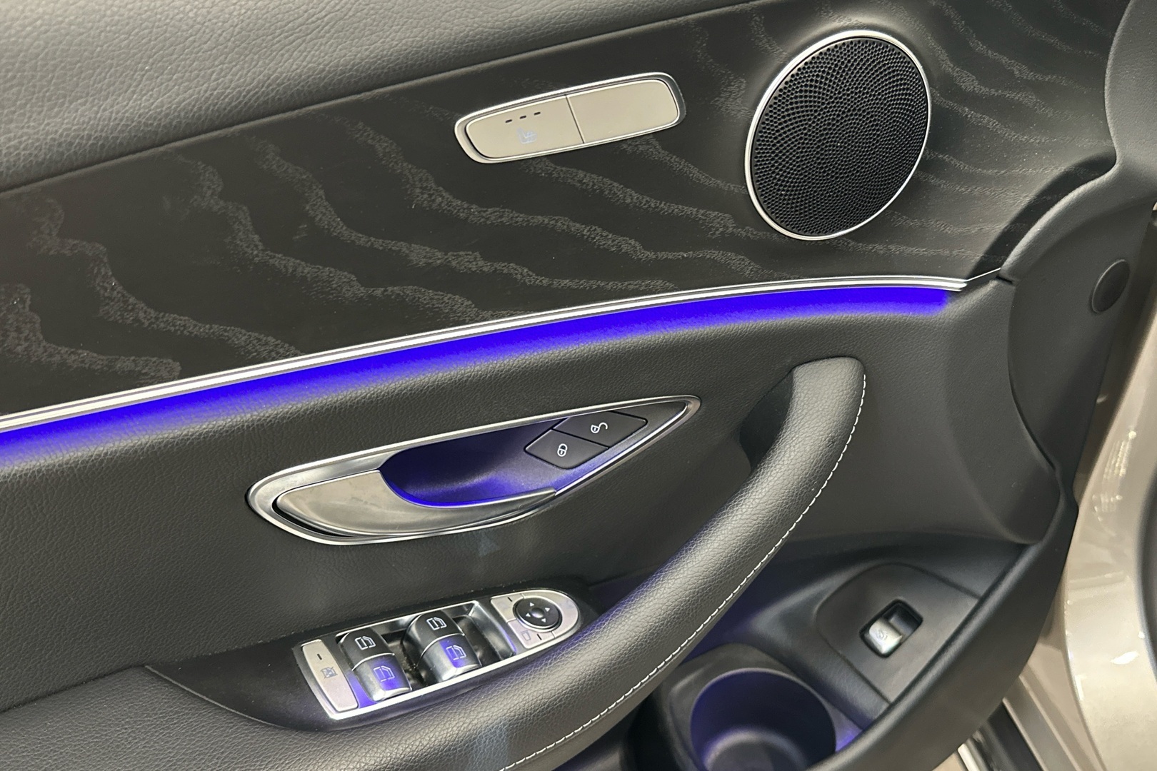 MERCEDES-BENZ E 2021