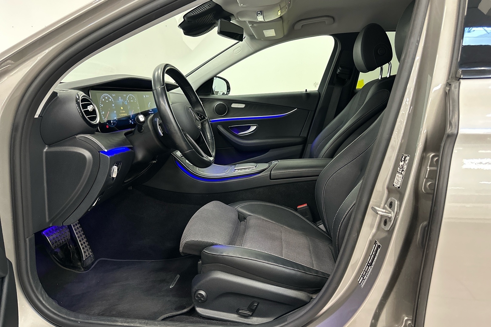 MERCEDES-BENZ E 2021