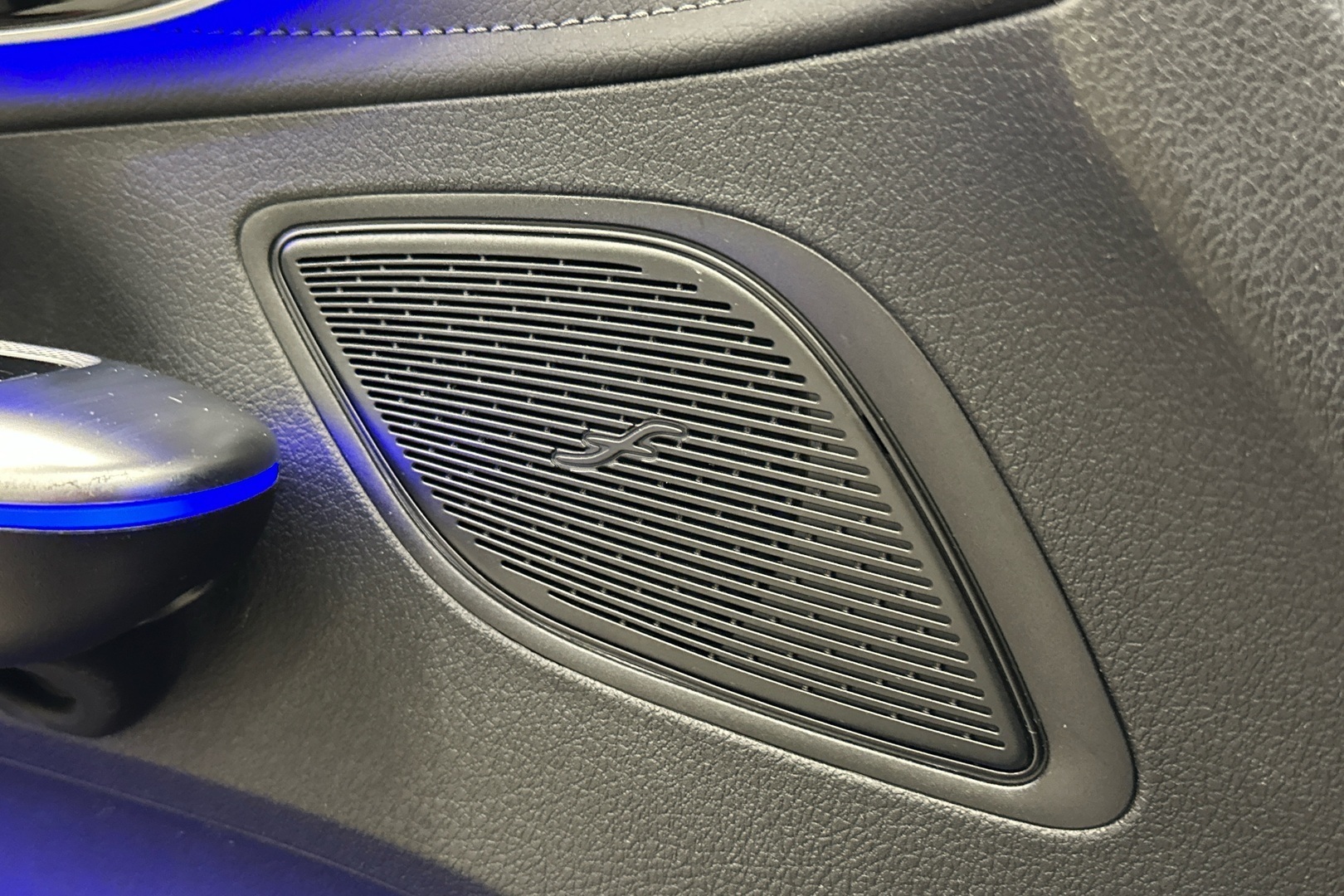 MERCEDES-BENZ EQE 2022