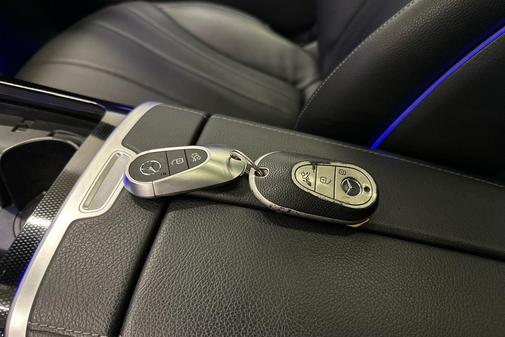 MERCEDES-BENZ EQE 2022