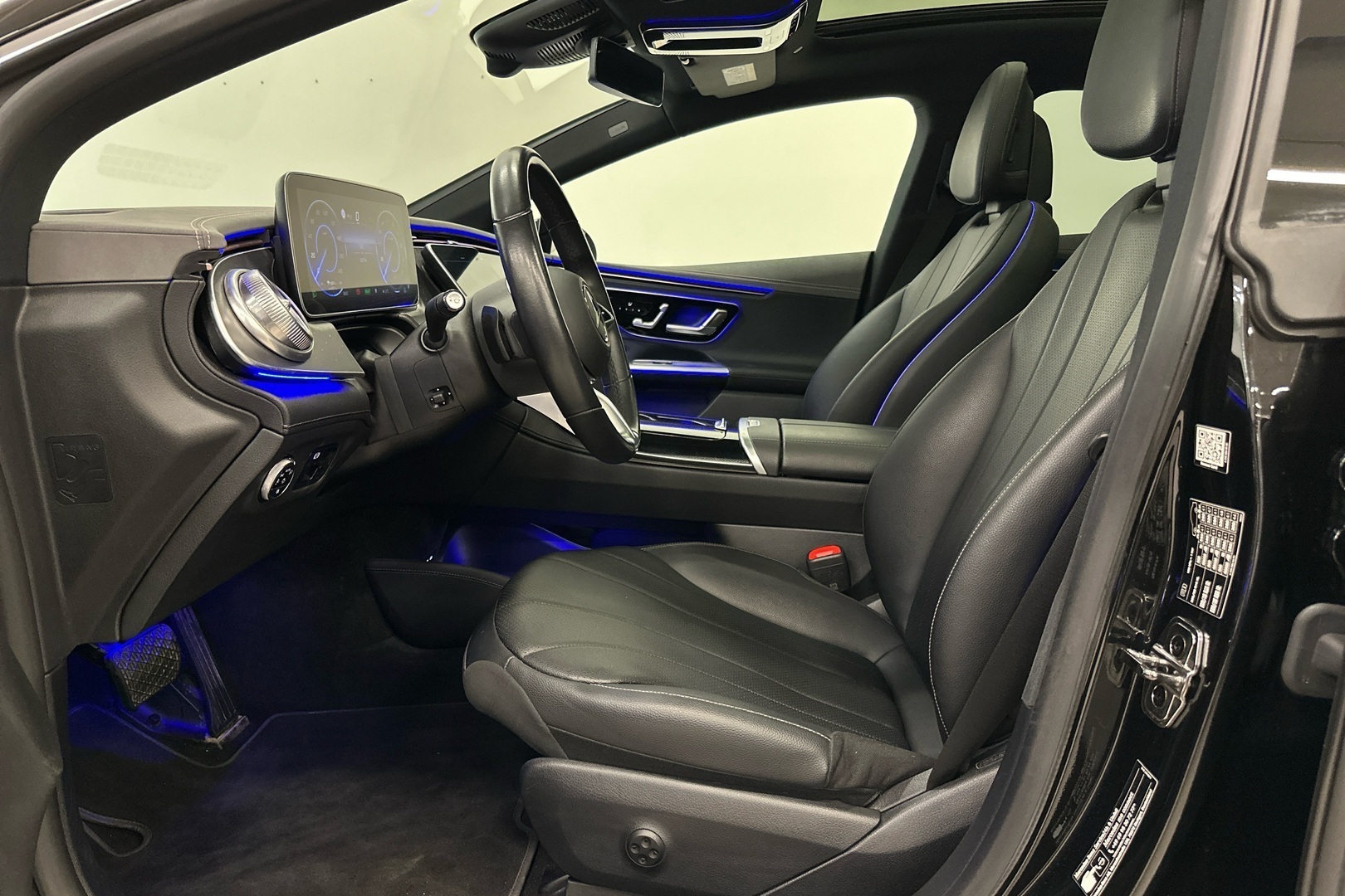 MERCEDES-BENZ EQE 2022