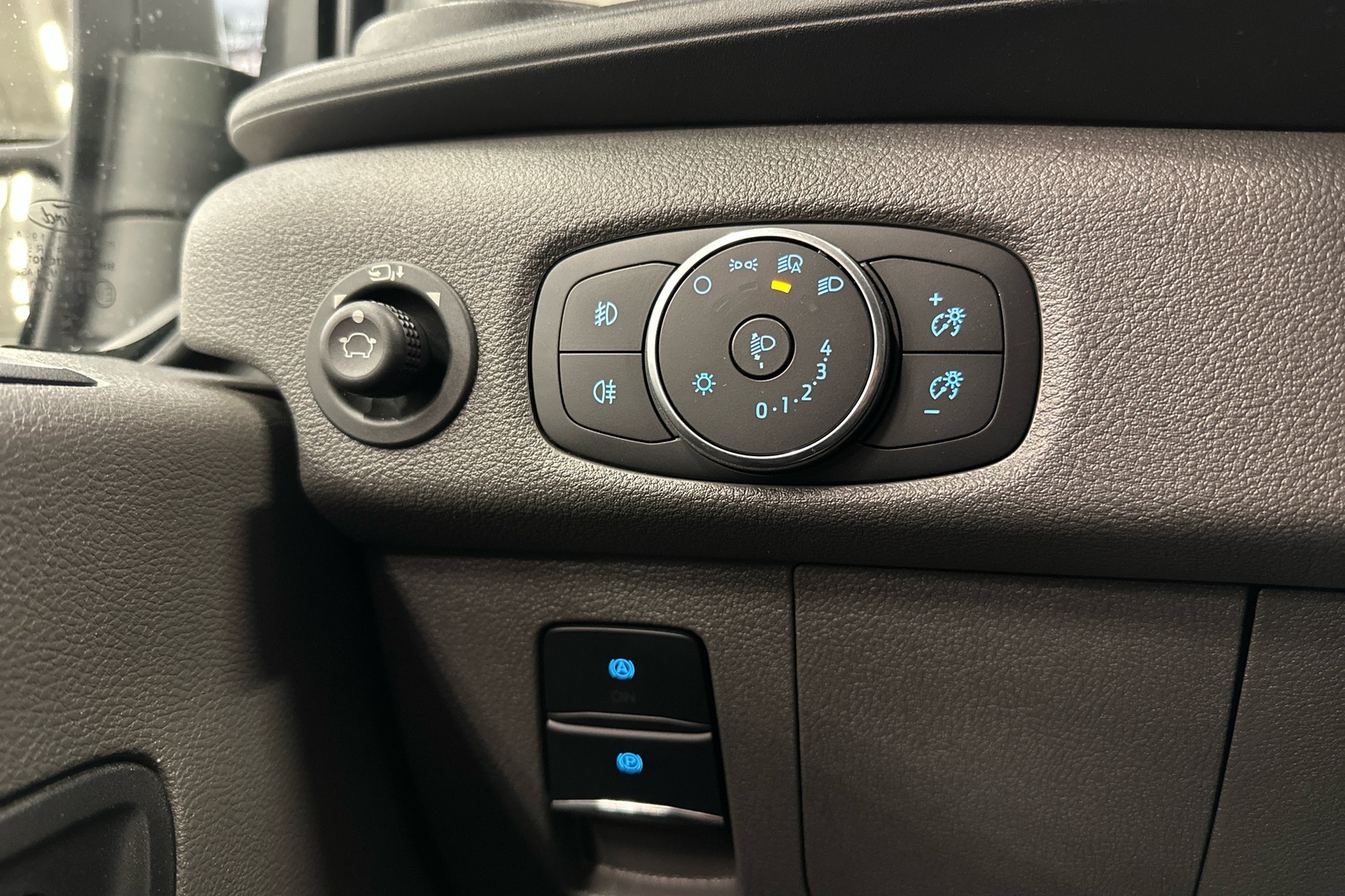 FORD Transit 2025