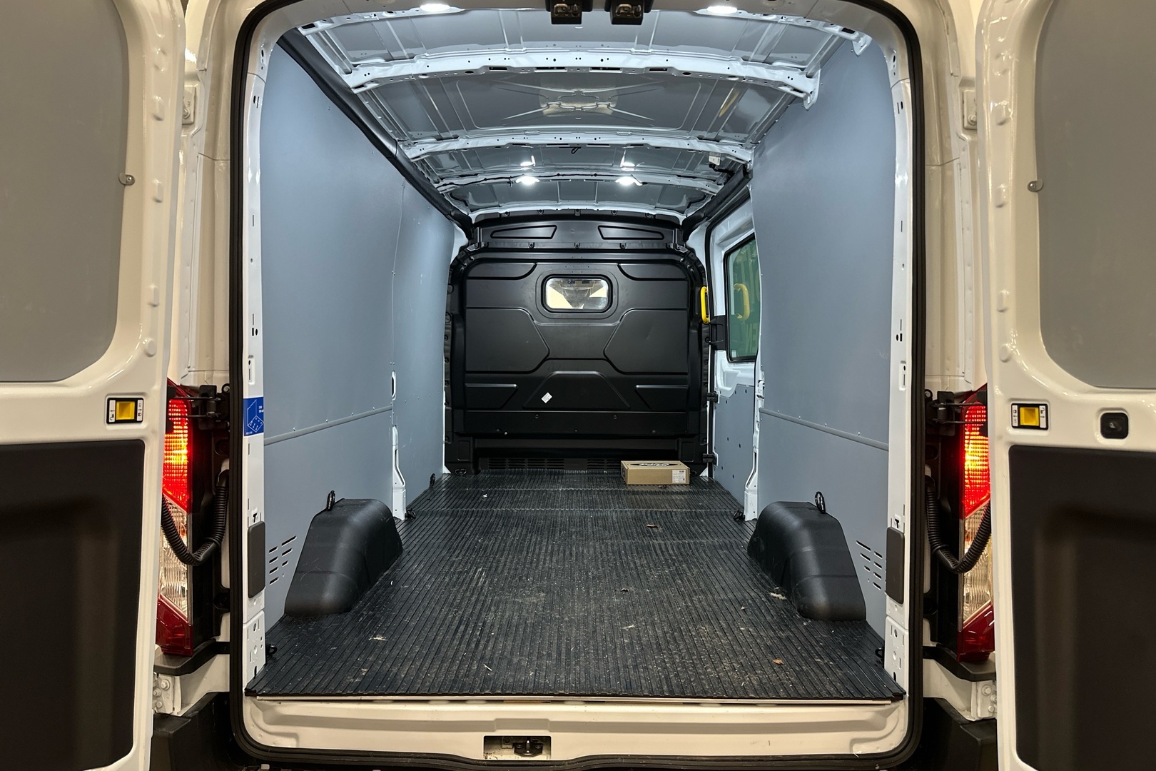 FORD Transit 2025