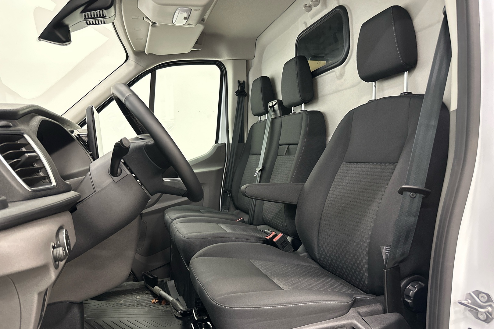 FORD Transit 2025