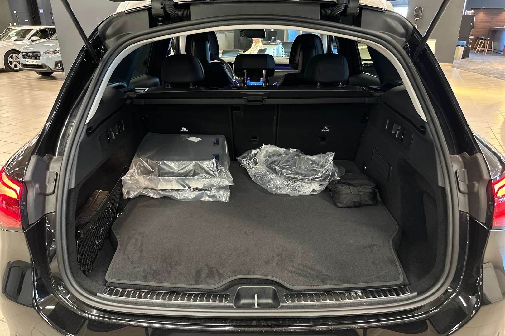 MERCEDES-BENZ GLC 2025
