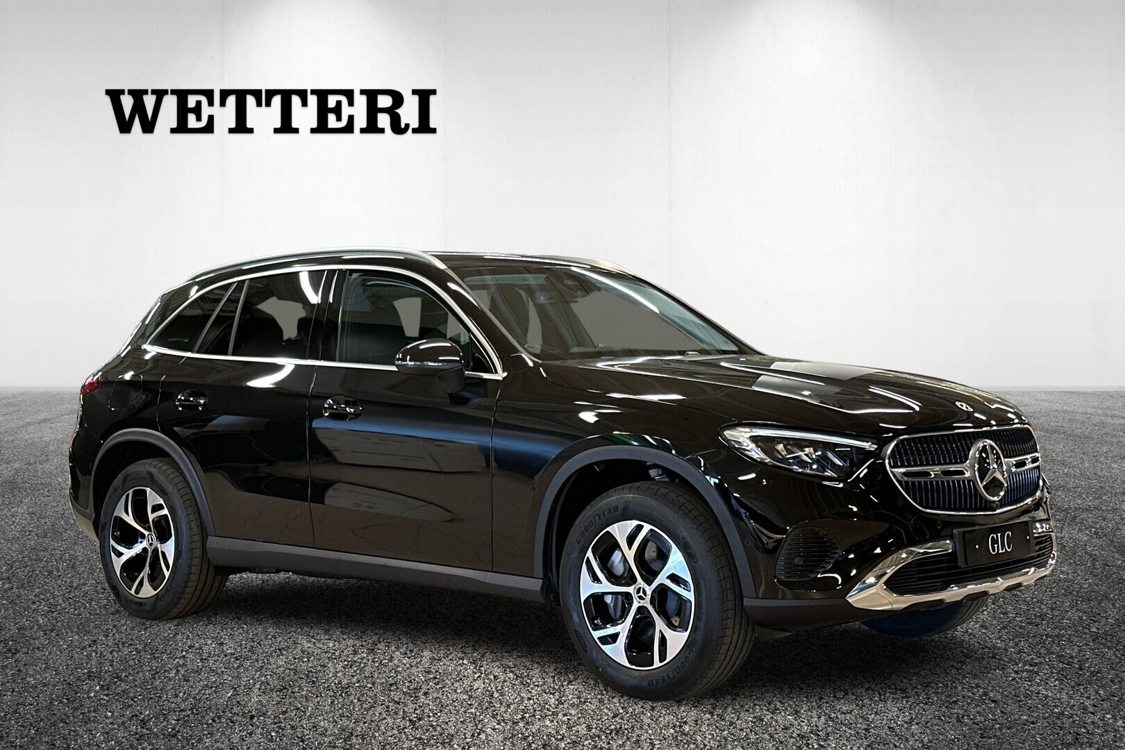 MERCEDES-BENZ GLC 2025