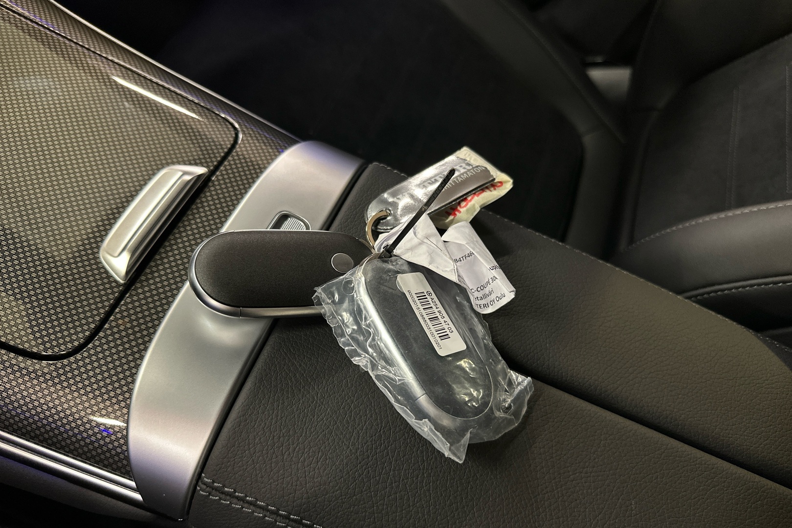 MERCEDES-BENZ GLC 2025