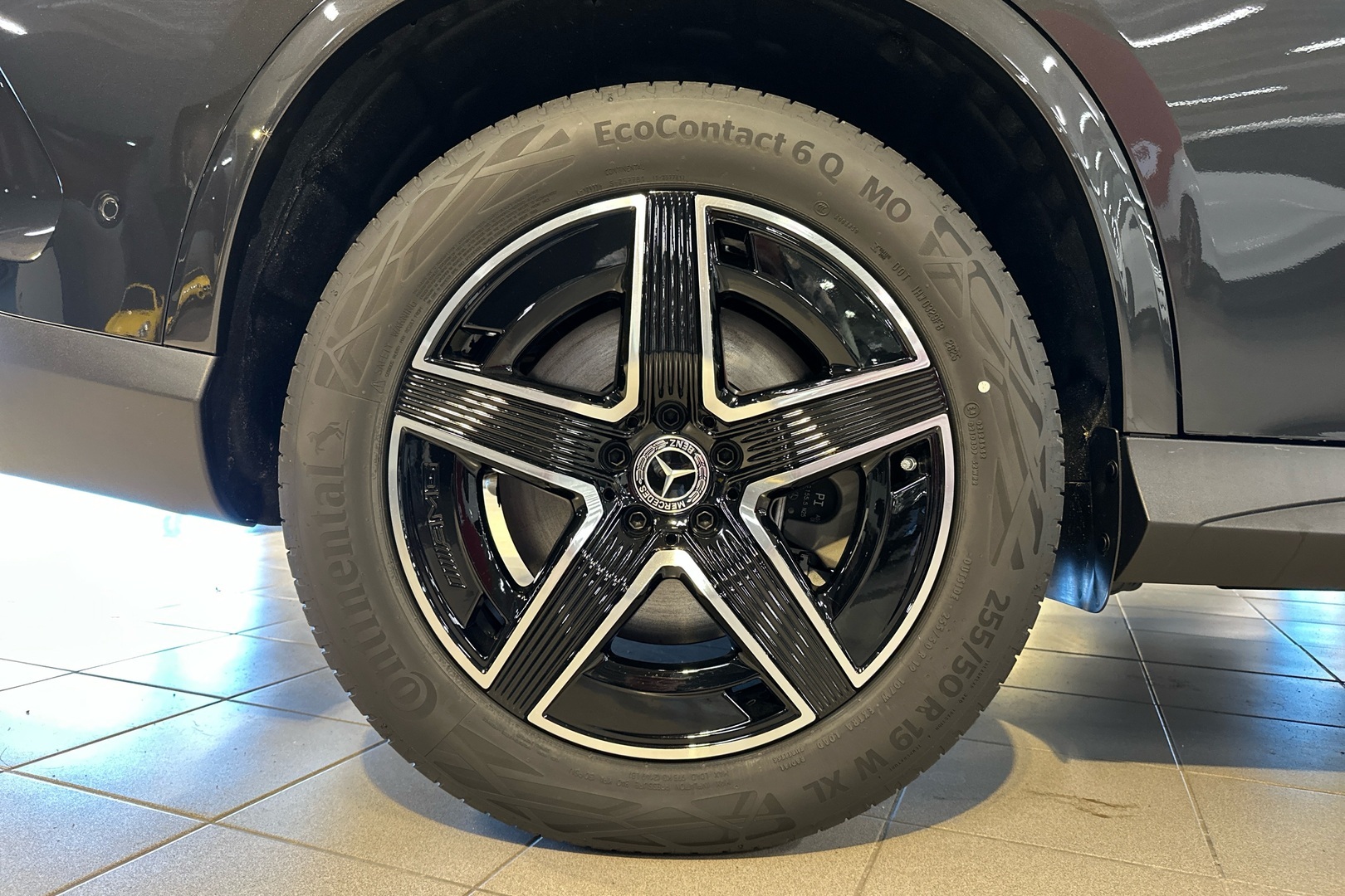 MERCEDES-BENZ GLC 2025