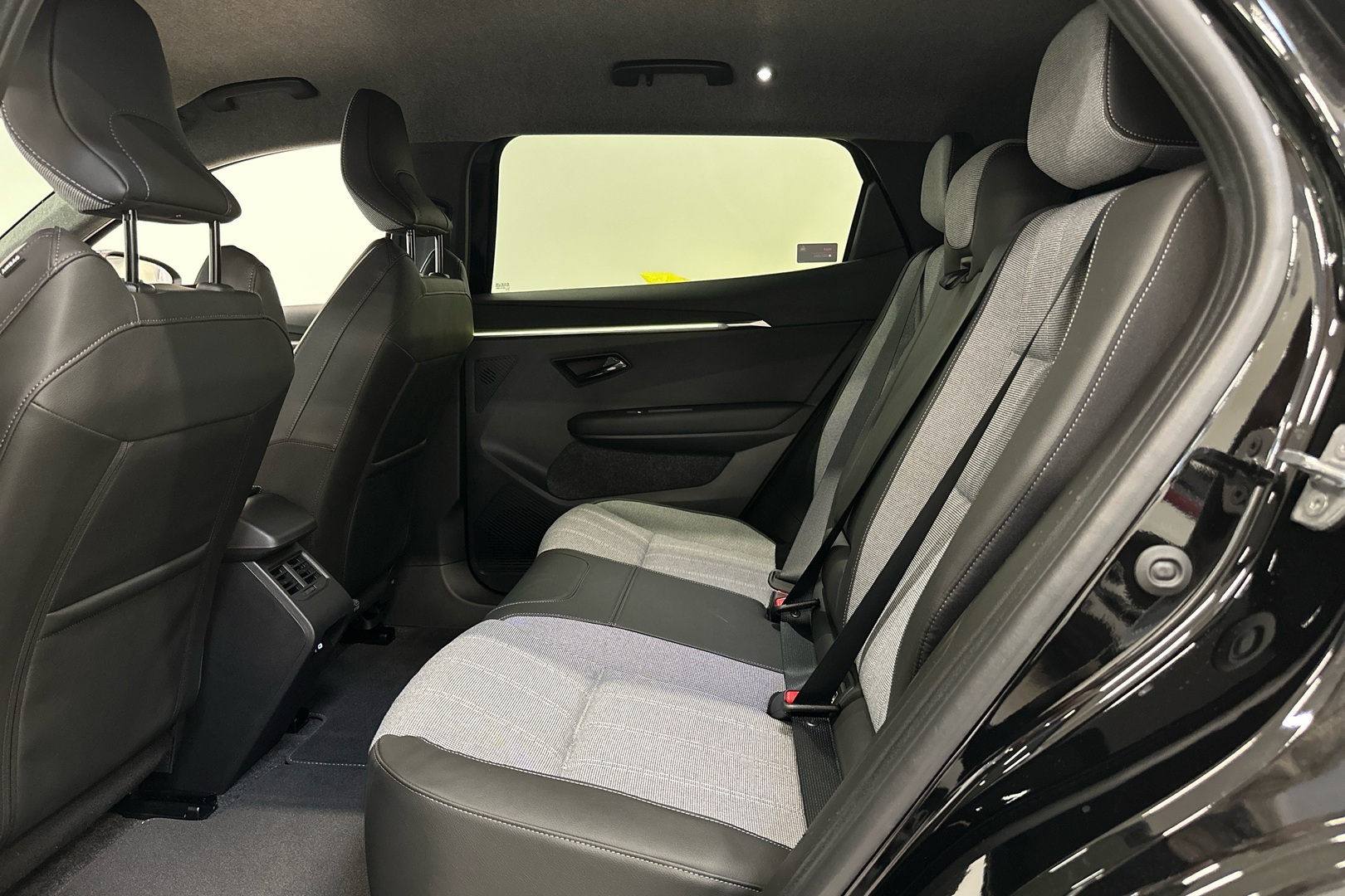 MITSUBISHI Eclipse Cross 2026