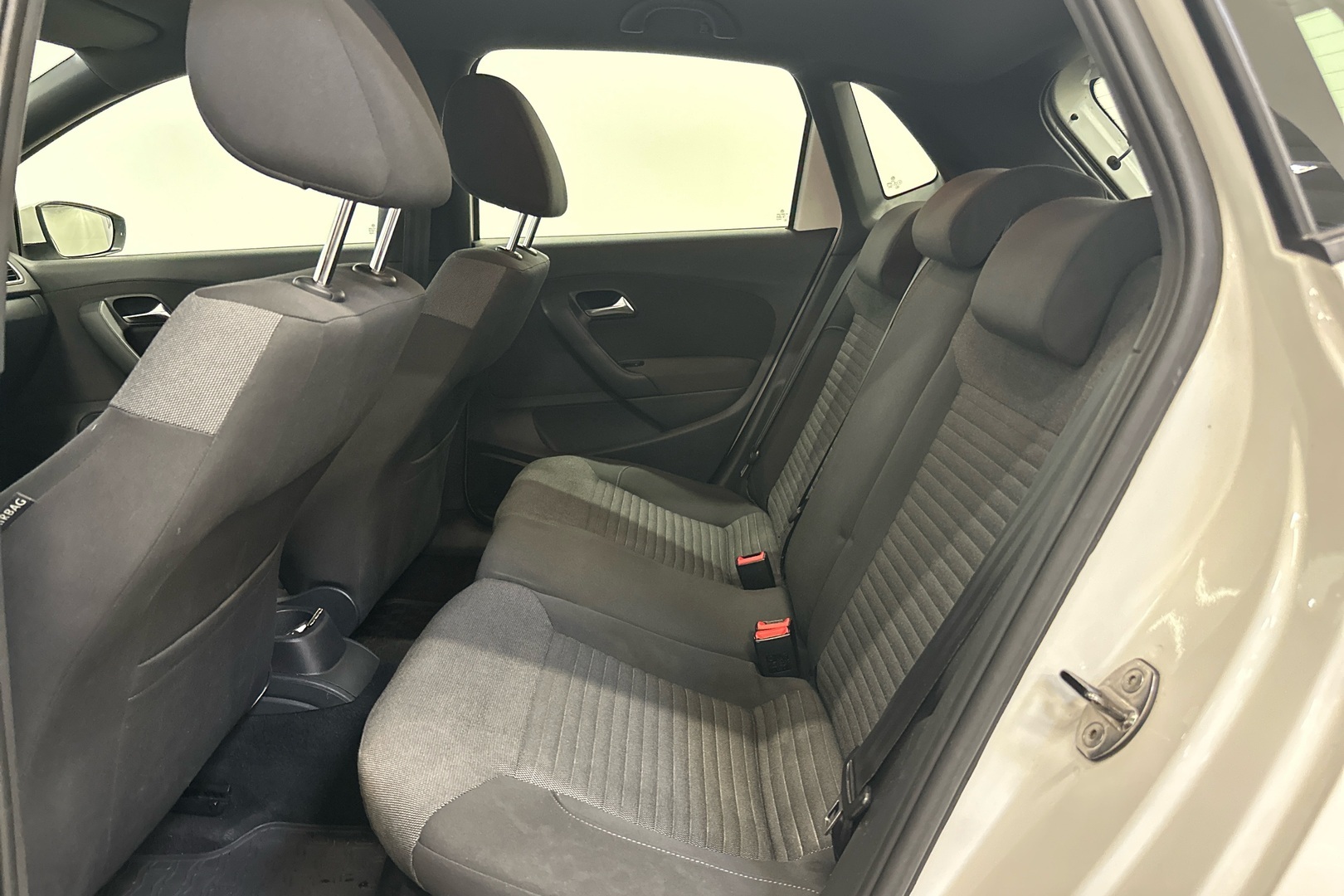 VOLKSWAGEN Polo 2011