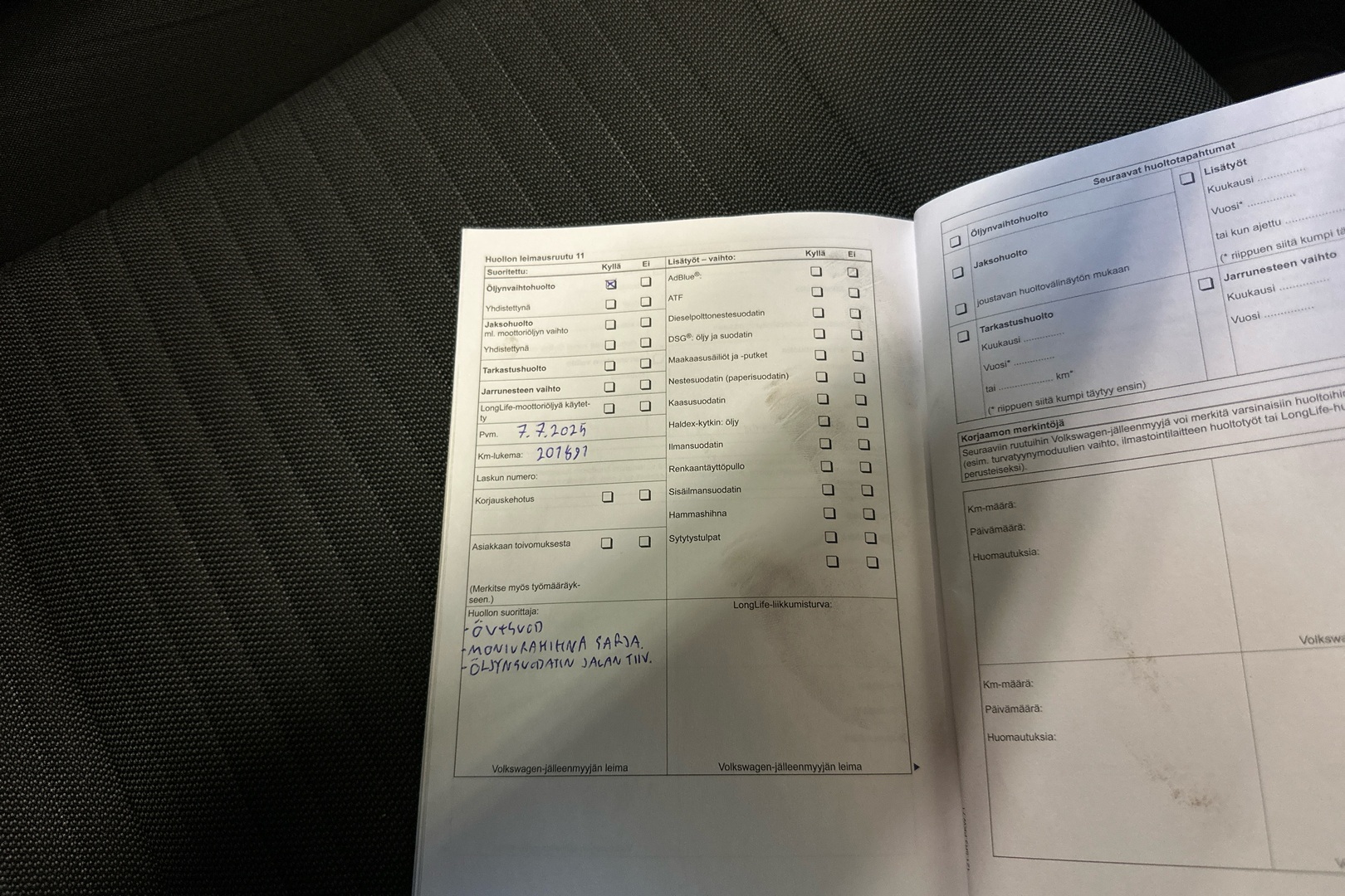 VOLKSWAGEN Polo 2011