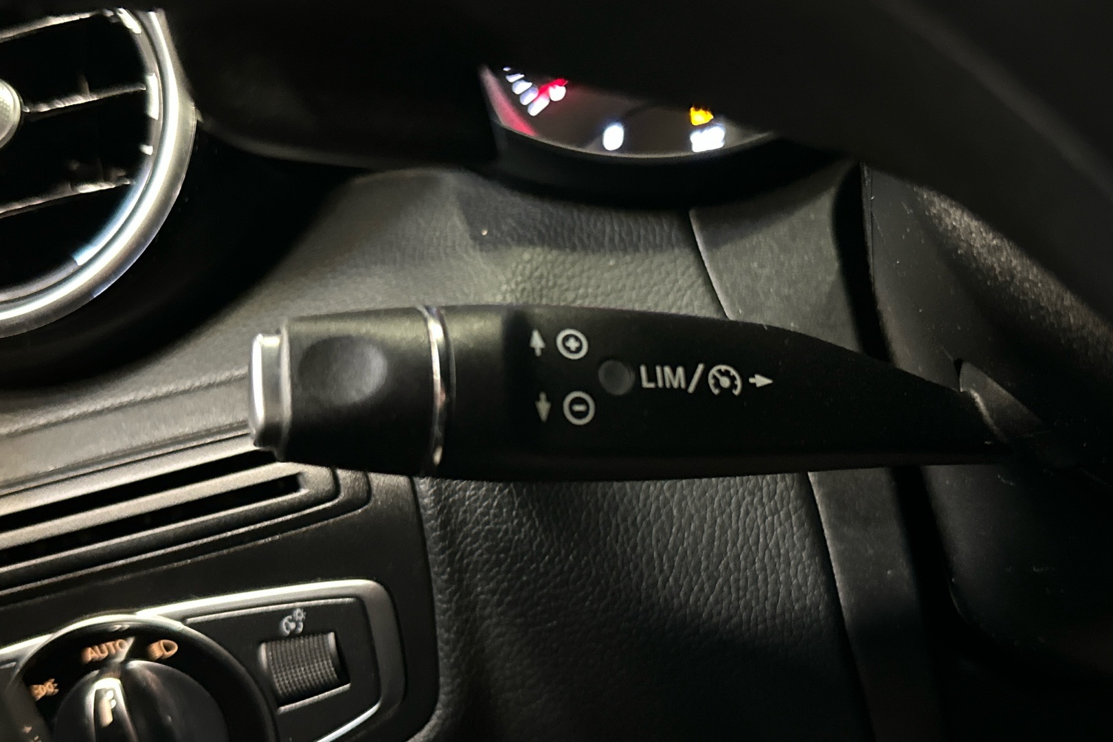 MERCEDES-BENZ C 2015