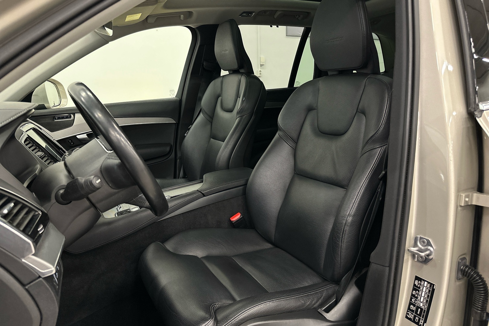 VOLVO XC90 2019