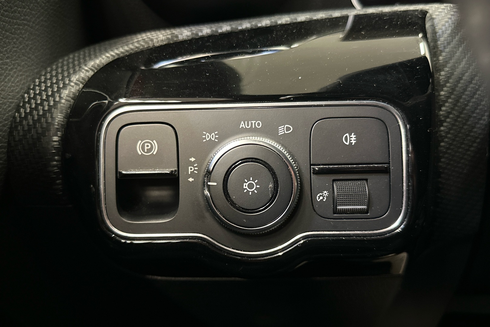 MERCEDES-BENZ A 2019
