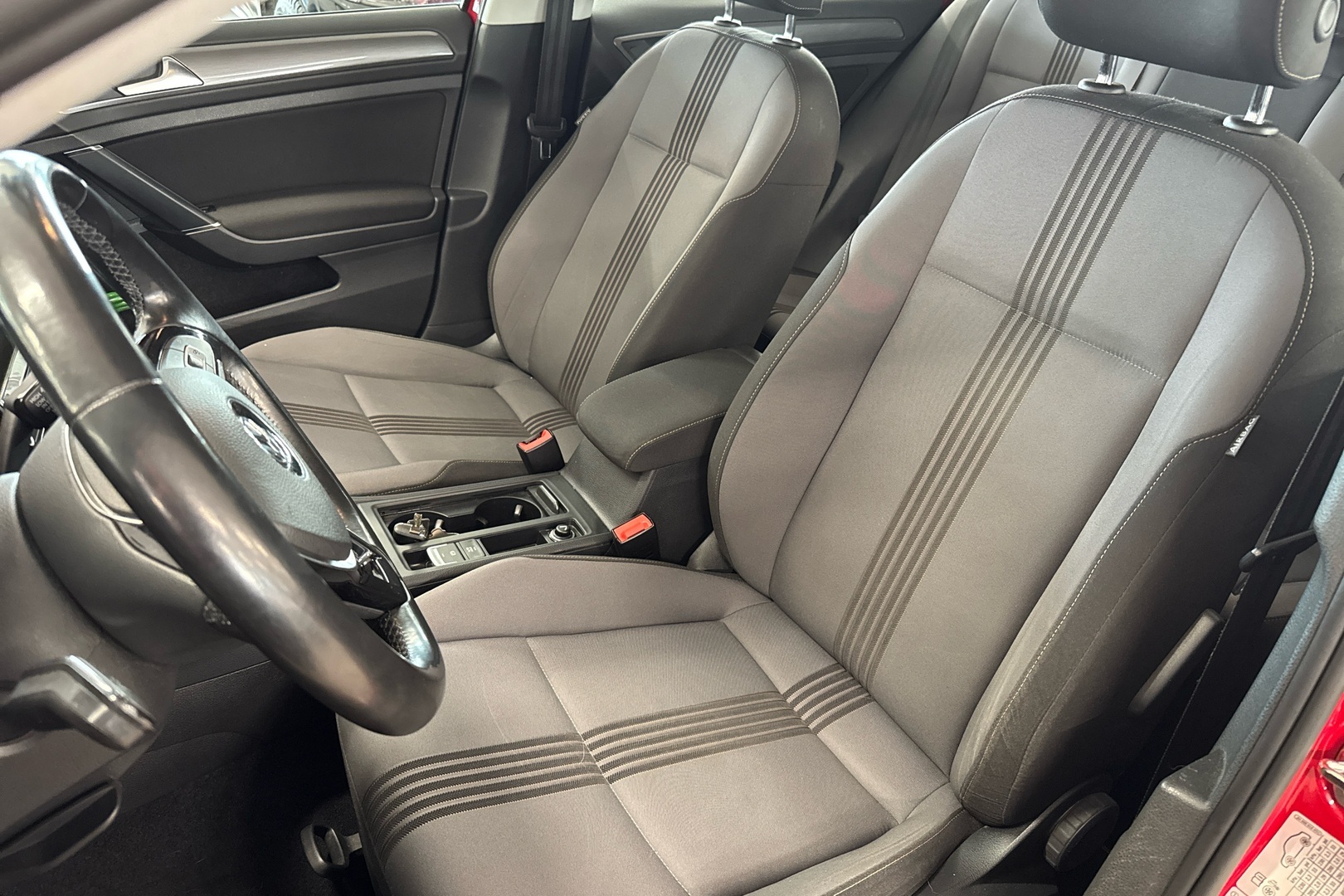 VOLKSWAGEN Golf 2017