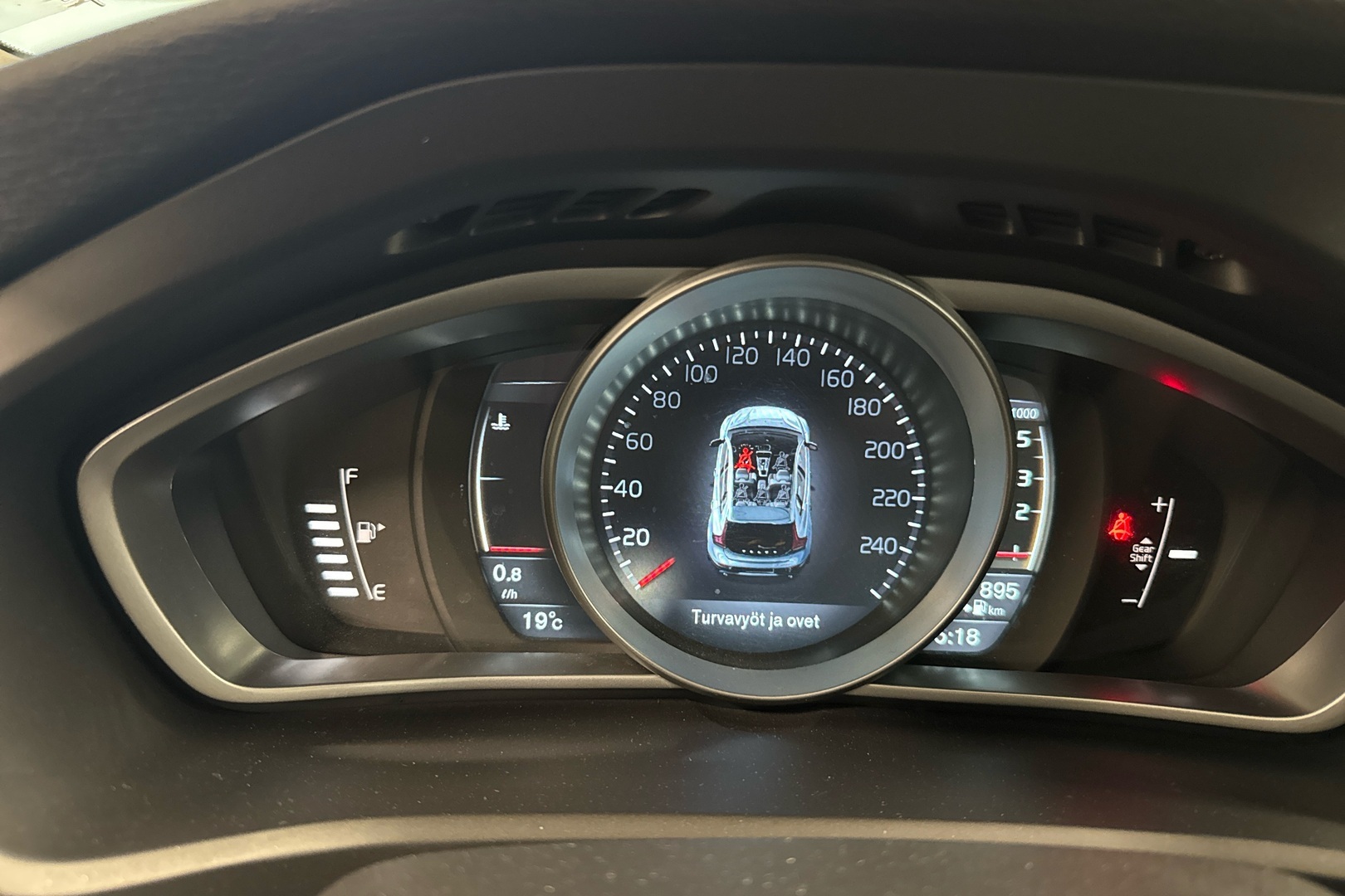 VOLVO V40 Cross Country 2014