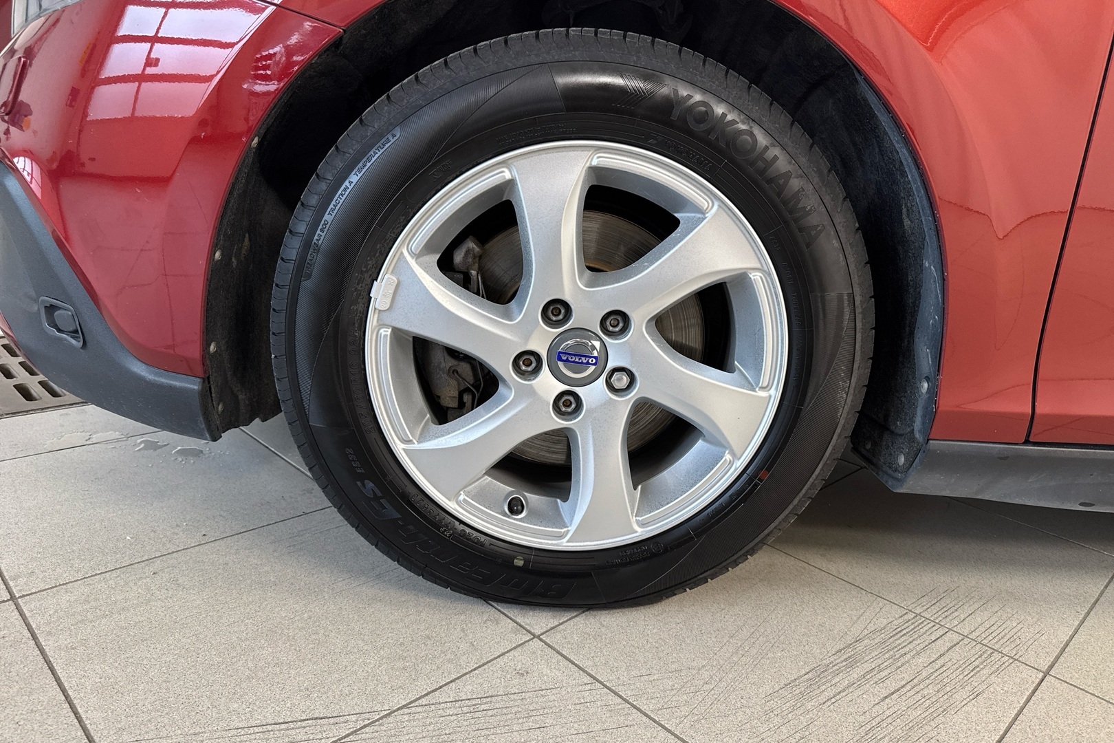 VOLVO V40 Cross Country 2014