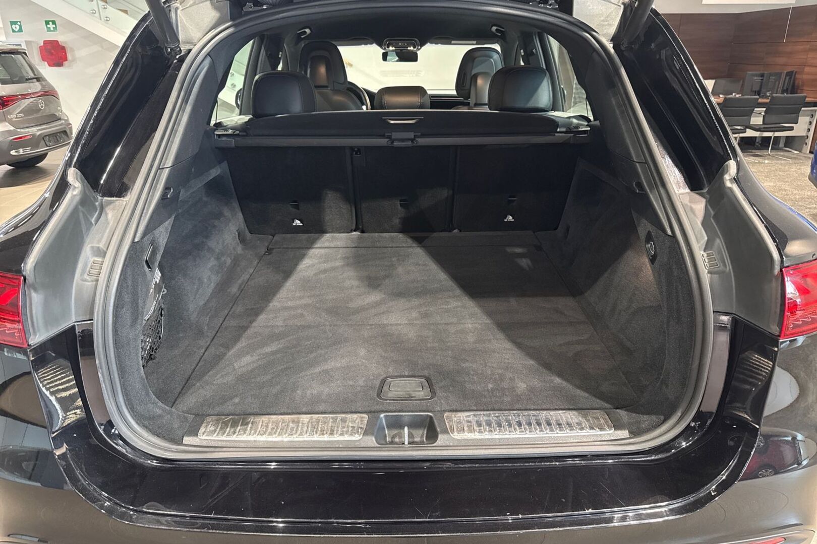 MERCEDES-BENZ EQS SUV 2023