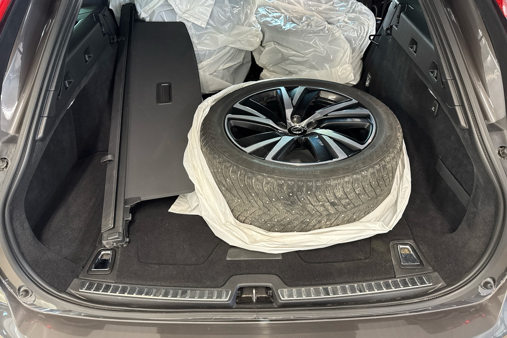 VOLVO V90 7