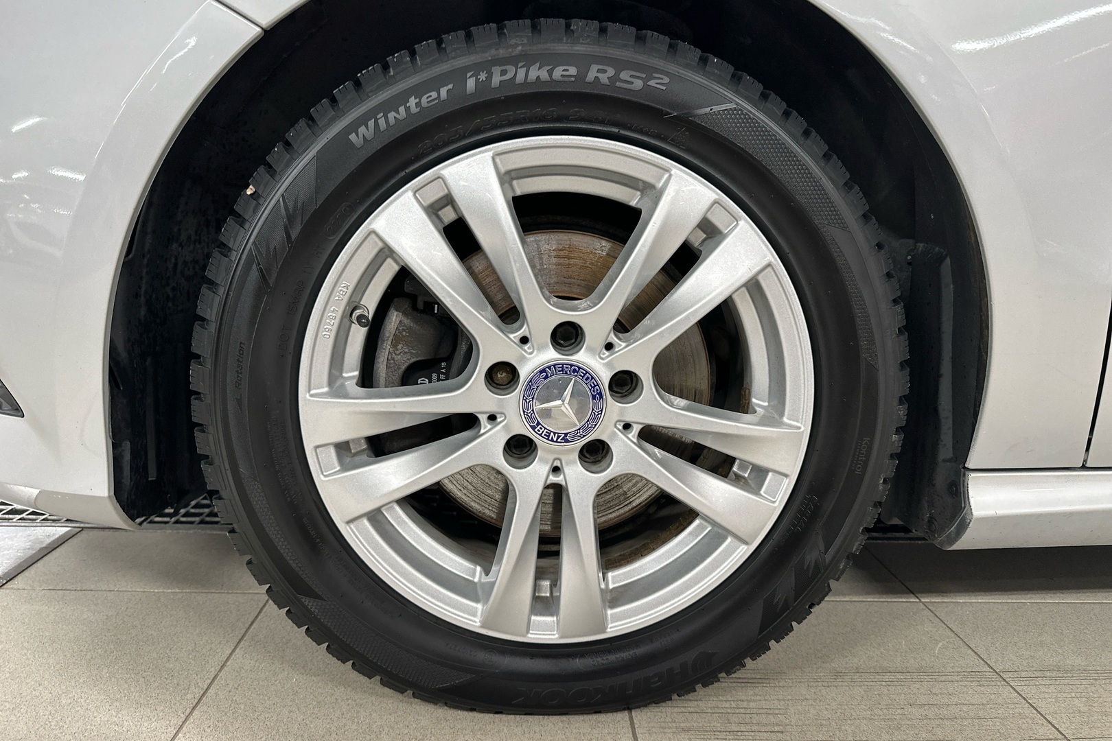 MERCEDES-BENZ A 2015