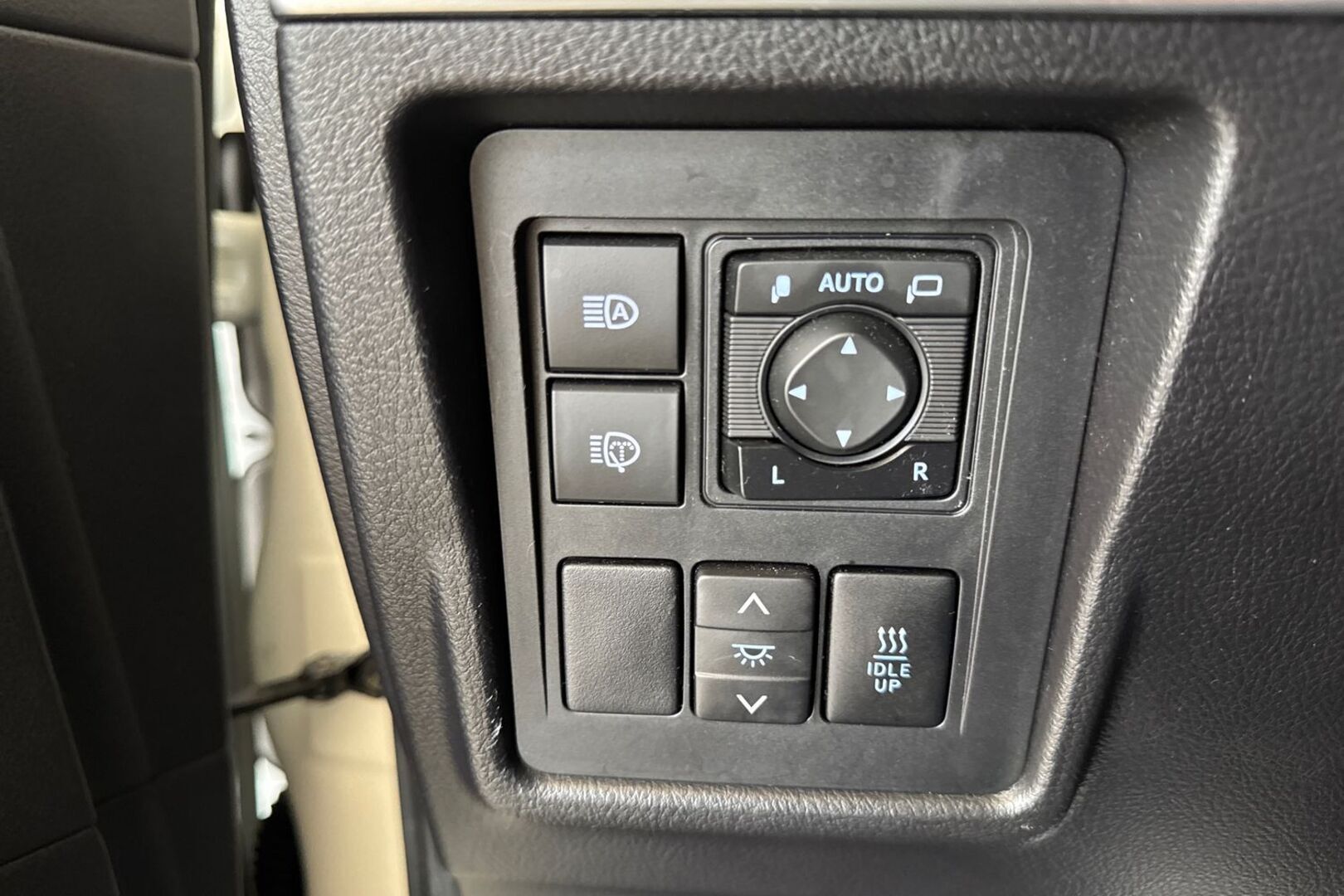 TOYOTA Land Cruiser 2018
