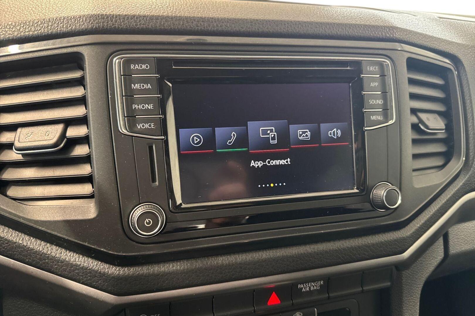 VOLKSWAGEN Amarok 2018