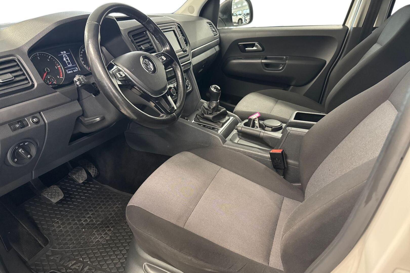 VOLKSWAGEN Amarok 2018