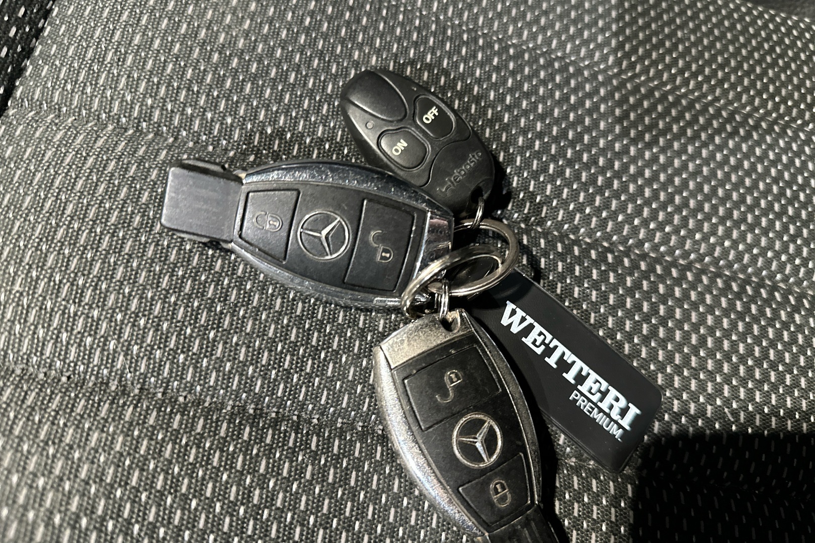 MERCEDES-BENZ R 2010