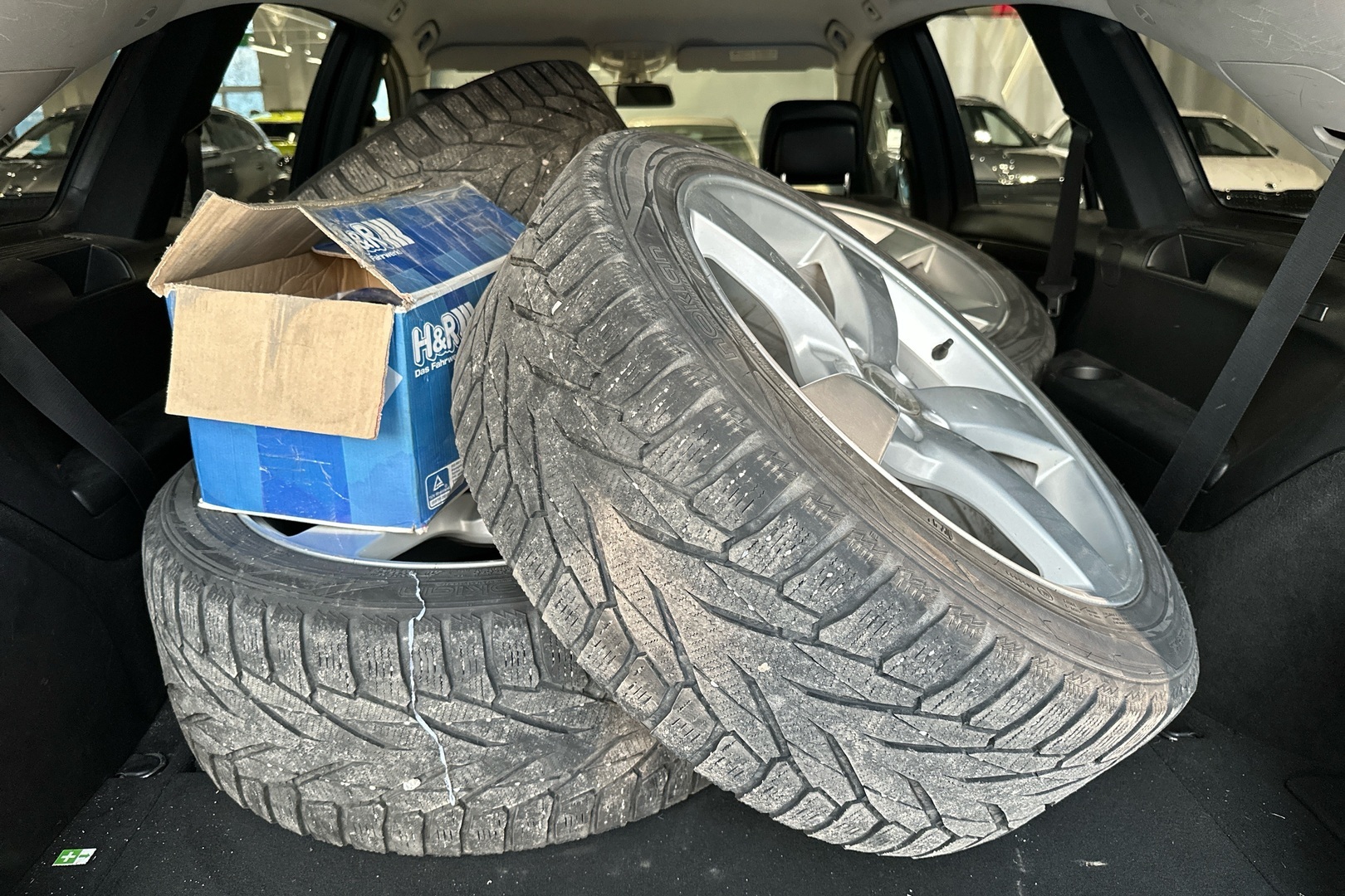 MERCEDES-BENZ R 2010