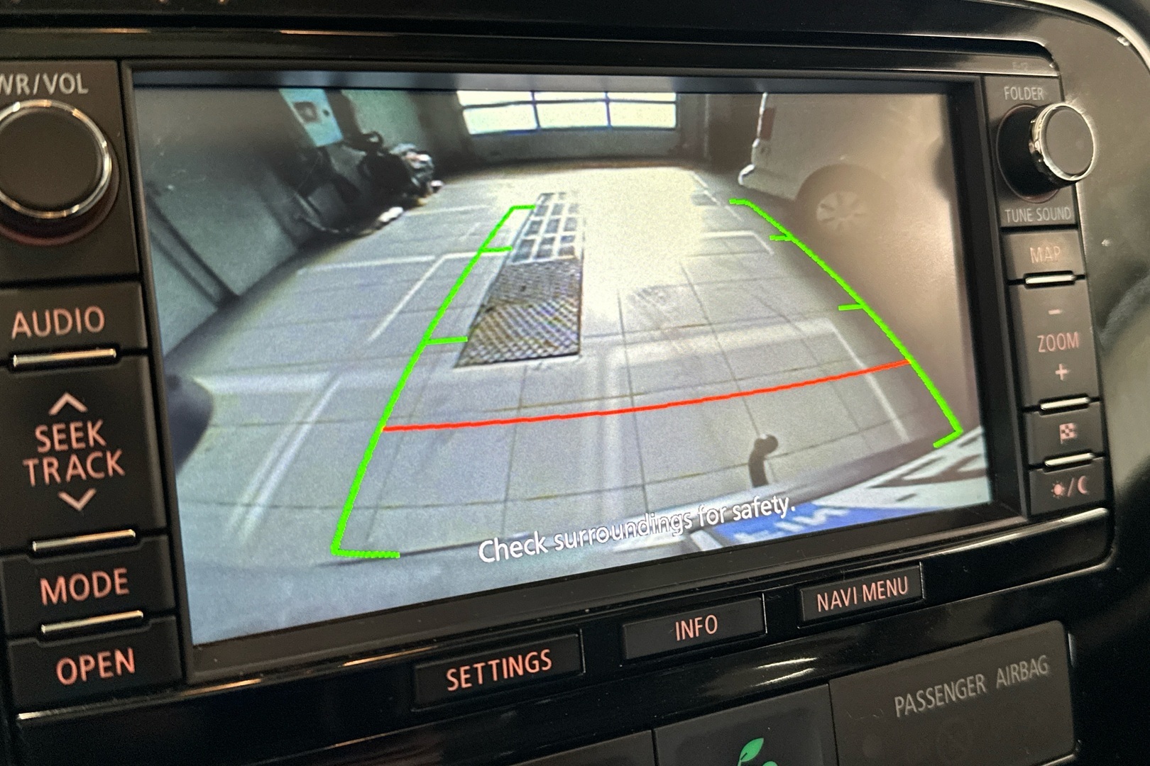 MITSUBISHI Outlander PHEV 2015