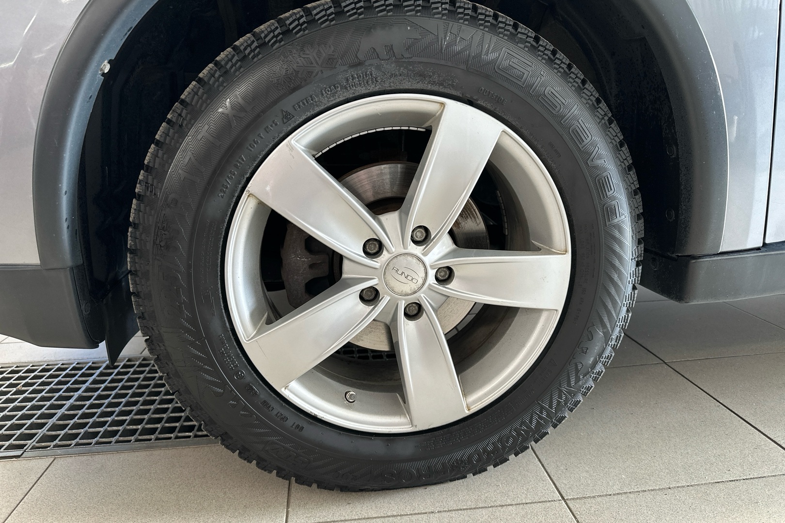 MITSUBISHI Outlander PHEV 2015