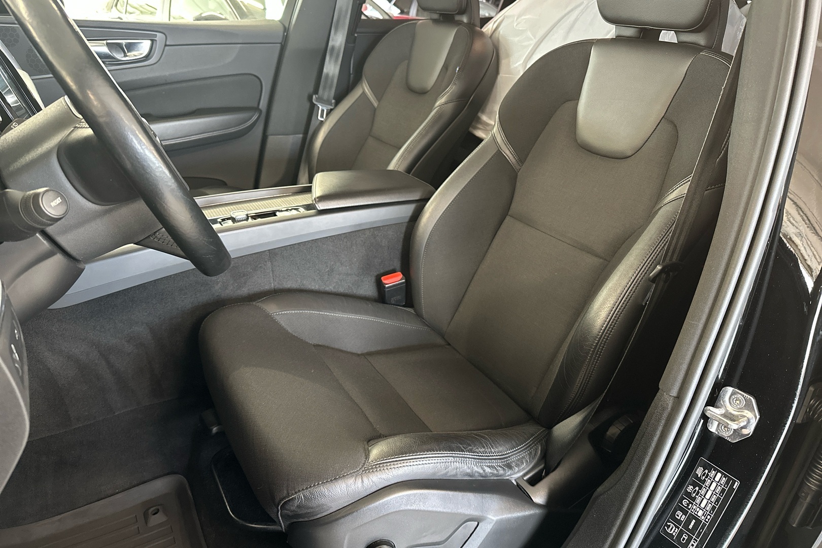 VOLVO XC60 2020