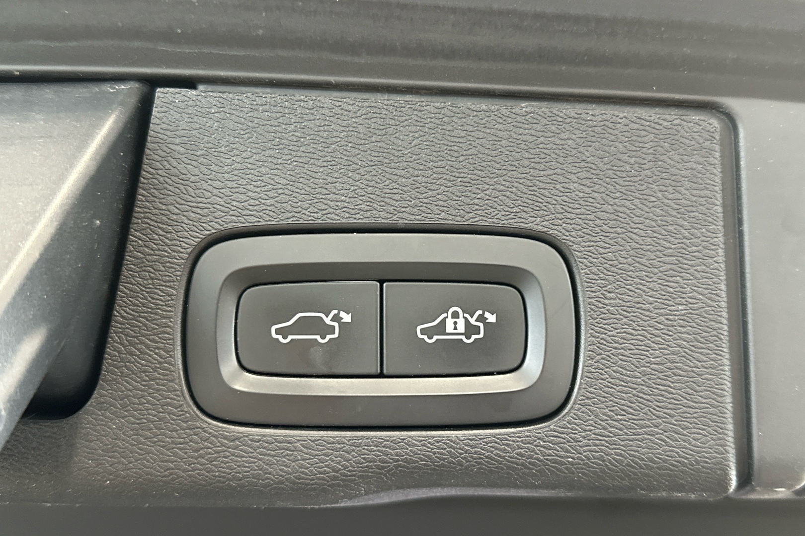 VOLVO XC60 2020