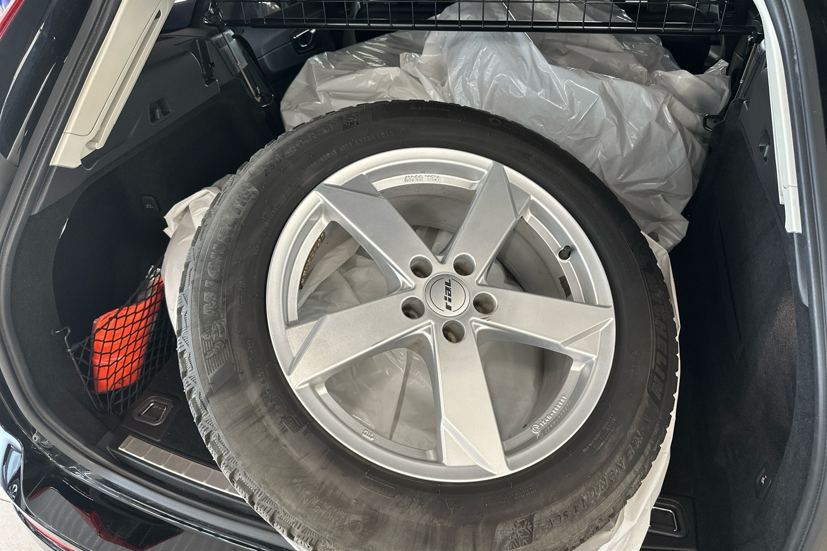 VOLVO XC60 2020