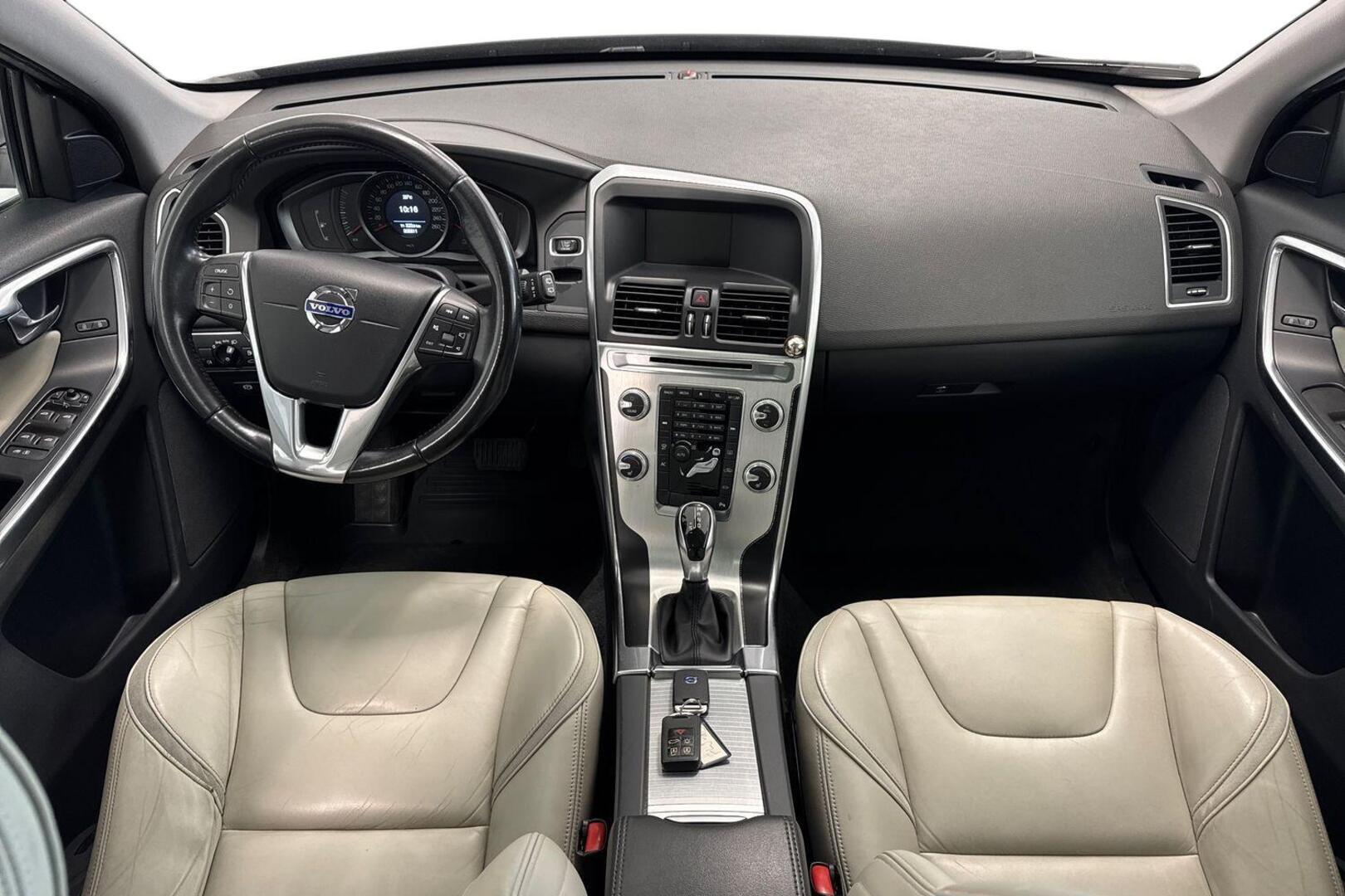 VOLVO XC60 10