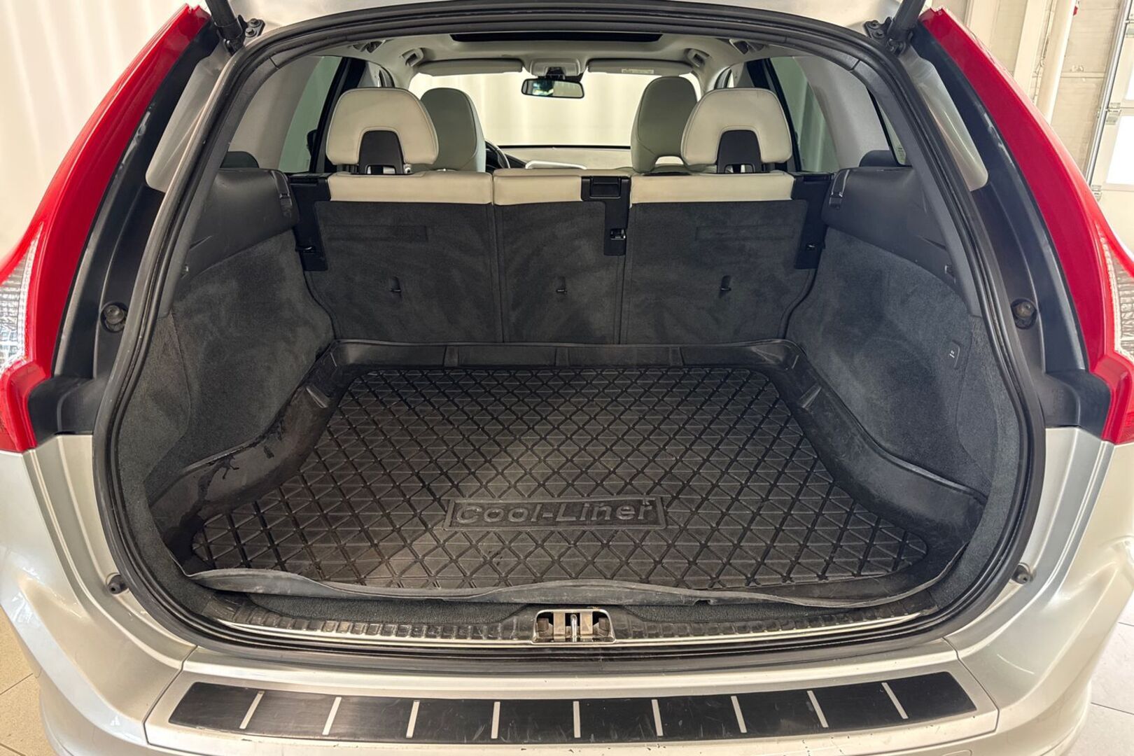 VOLVO XC60 12