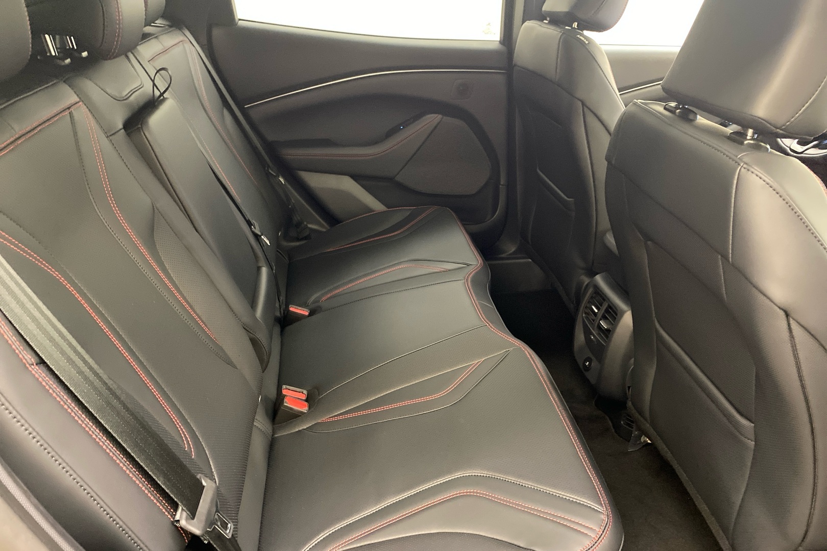 FORD Mustang Mach-E 2026