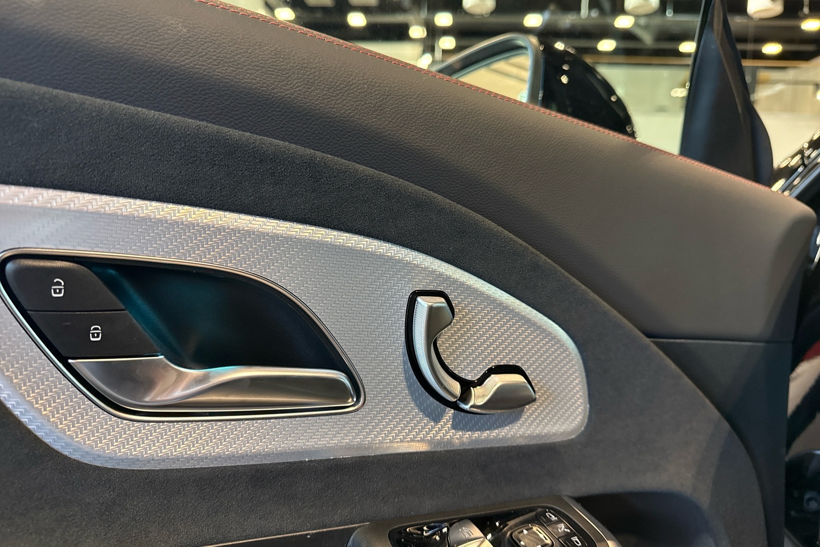 MERCEDES-BENZ CLA 11