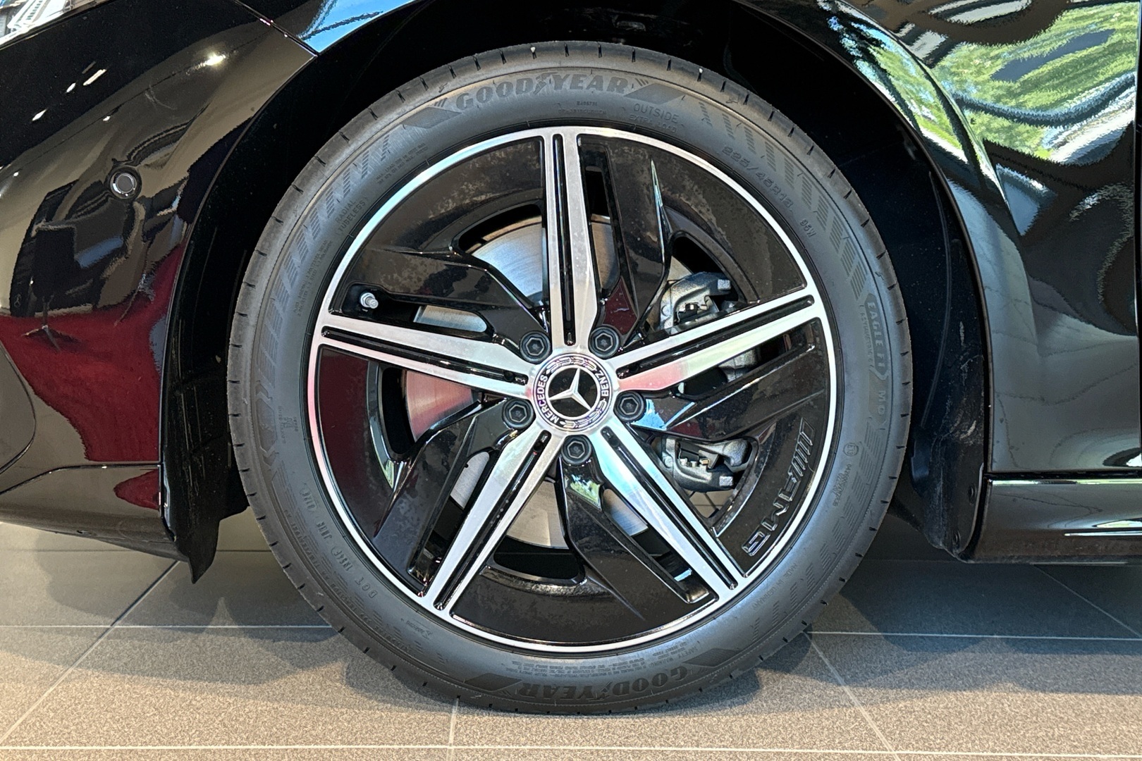 MERCEDES-BENZ CLA 6