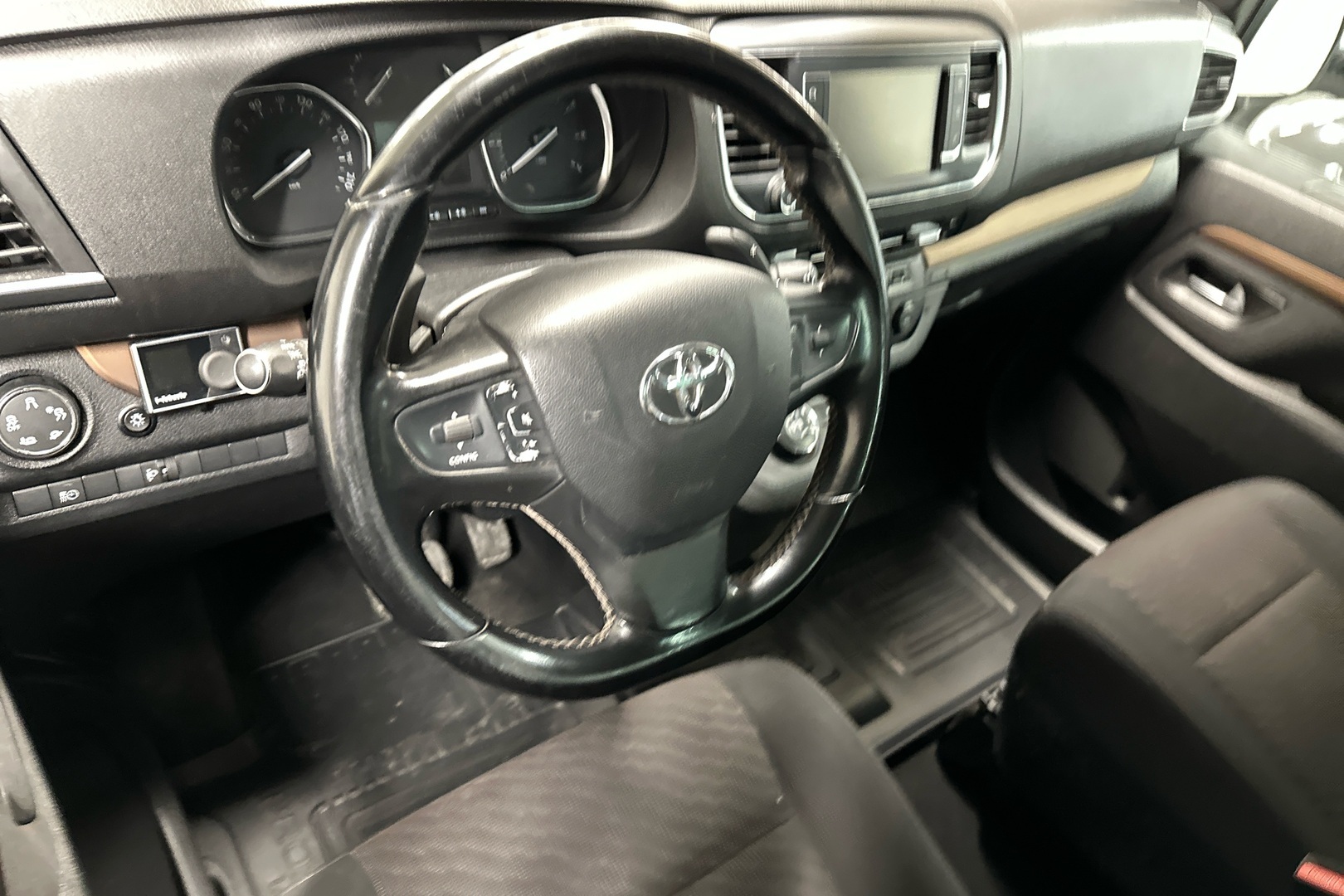 TOYOTA Proace Verso 2018