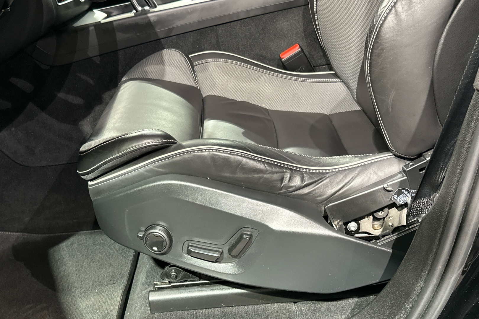 VOLVO XC60 2022