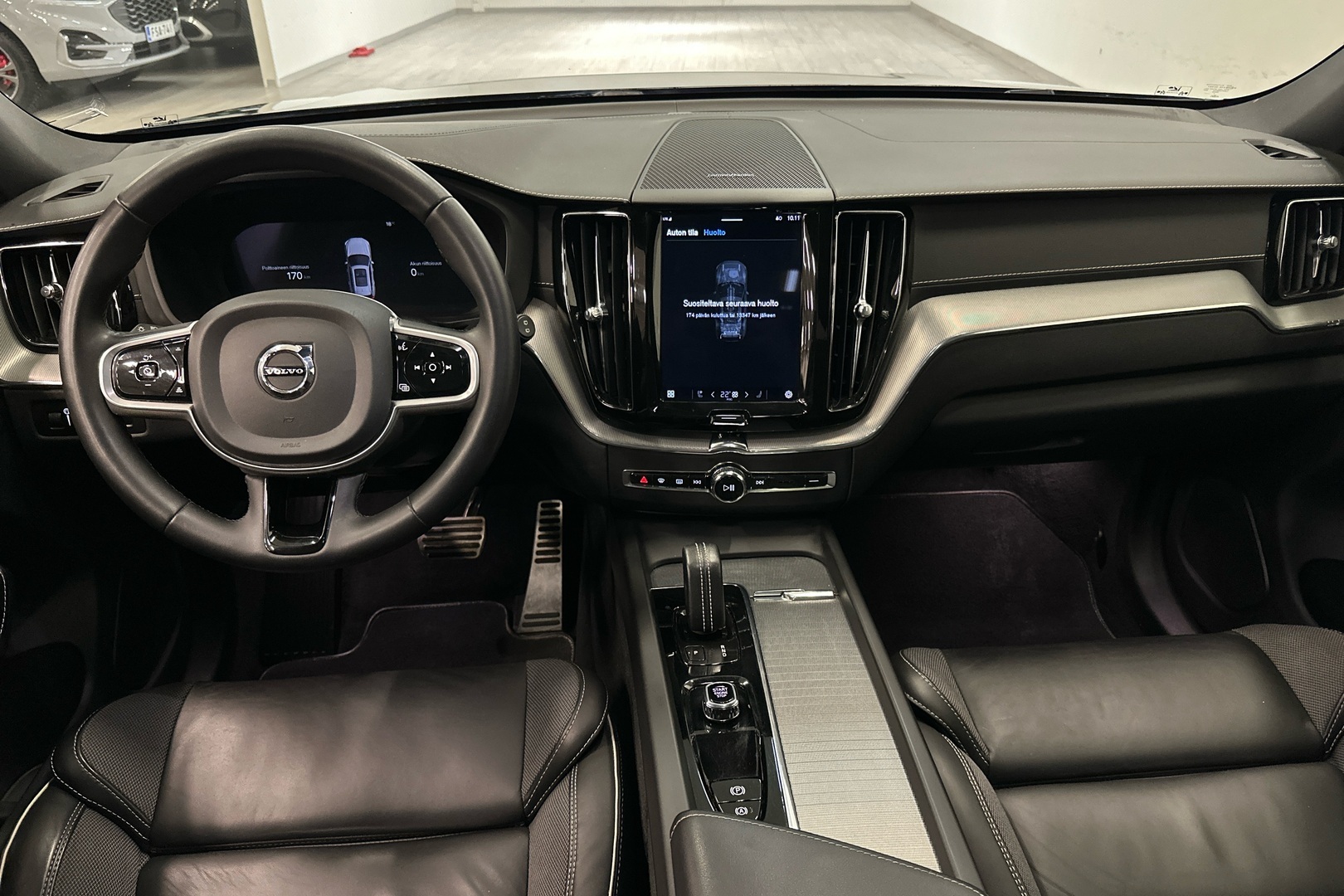 VOLVO XC60 2022